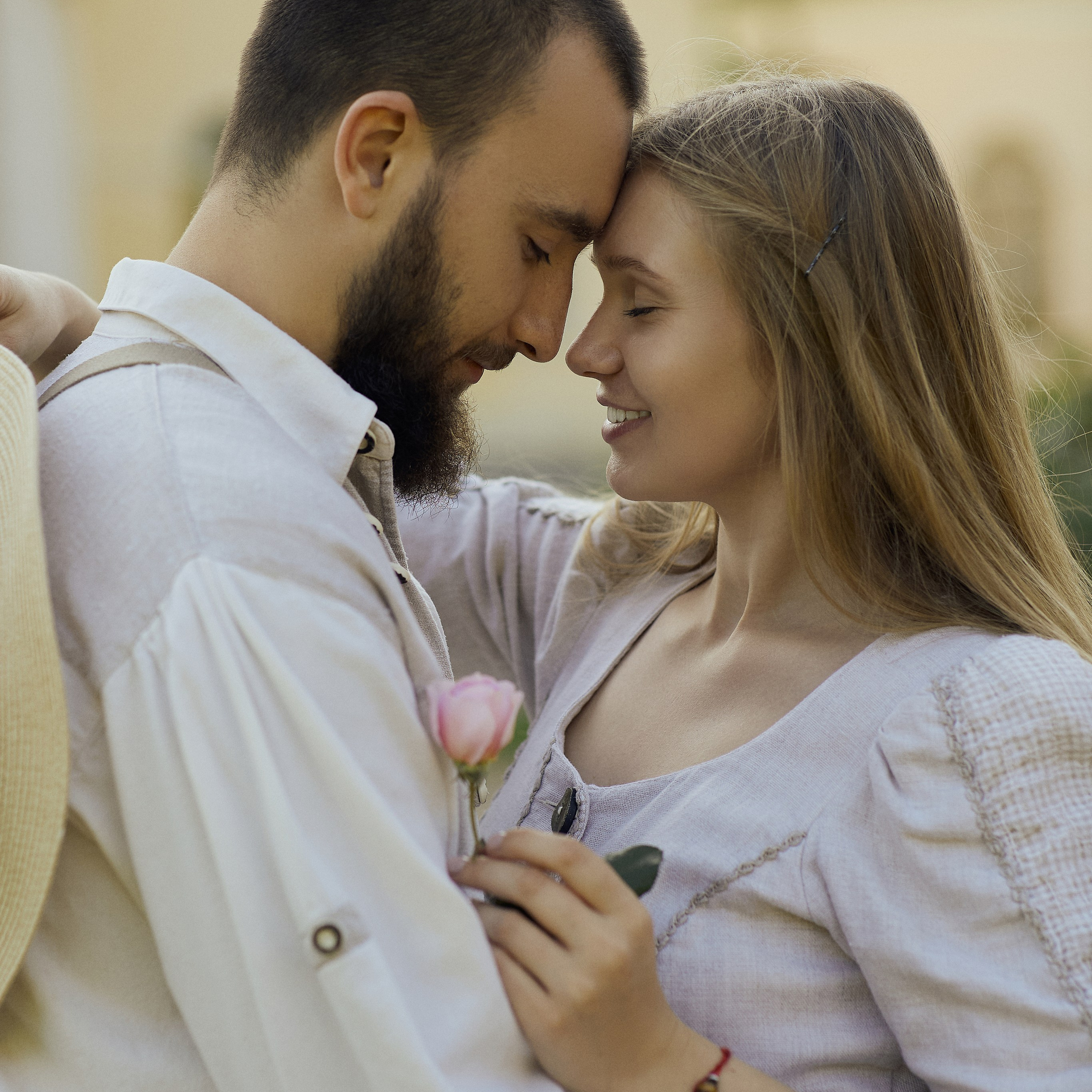 Алексей и Светлана в приусадебном парке