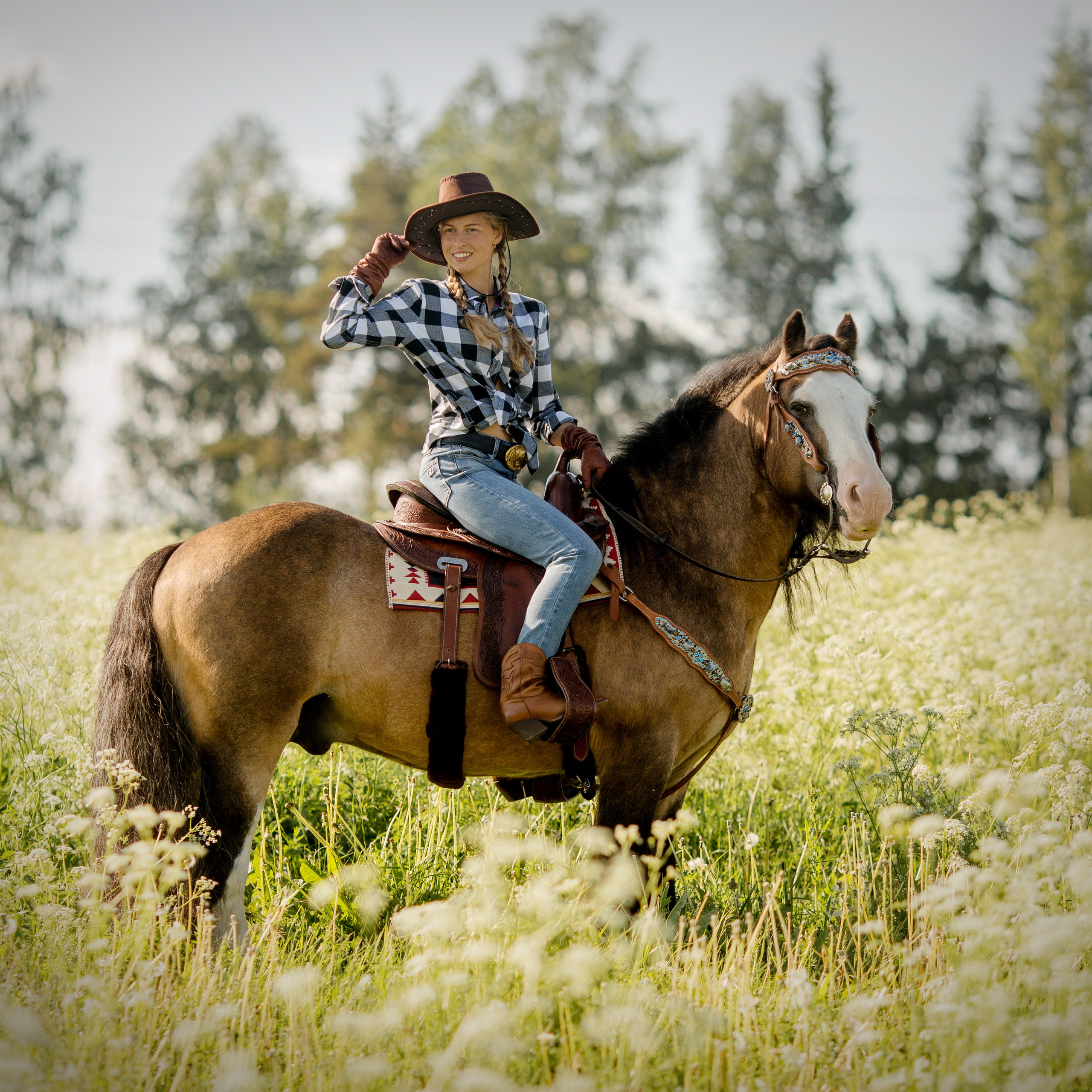 Аня и тинкер Даня