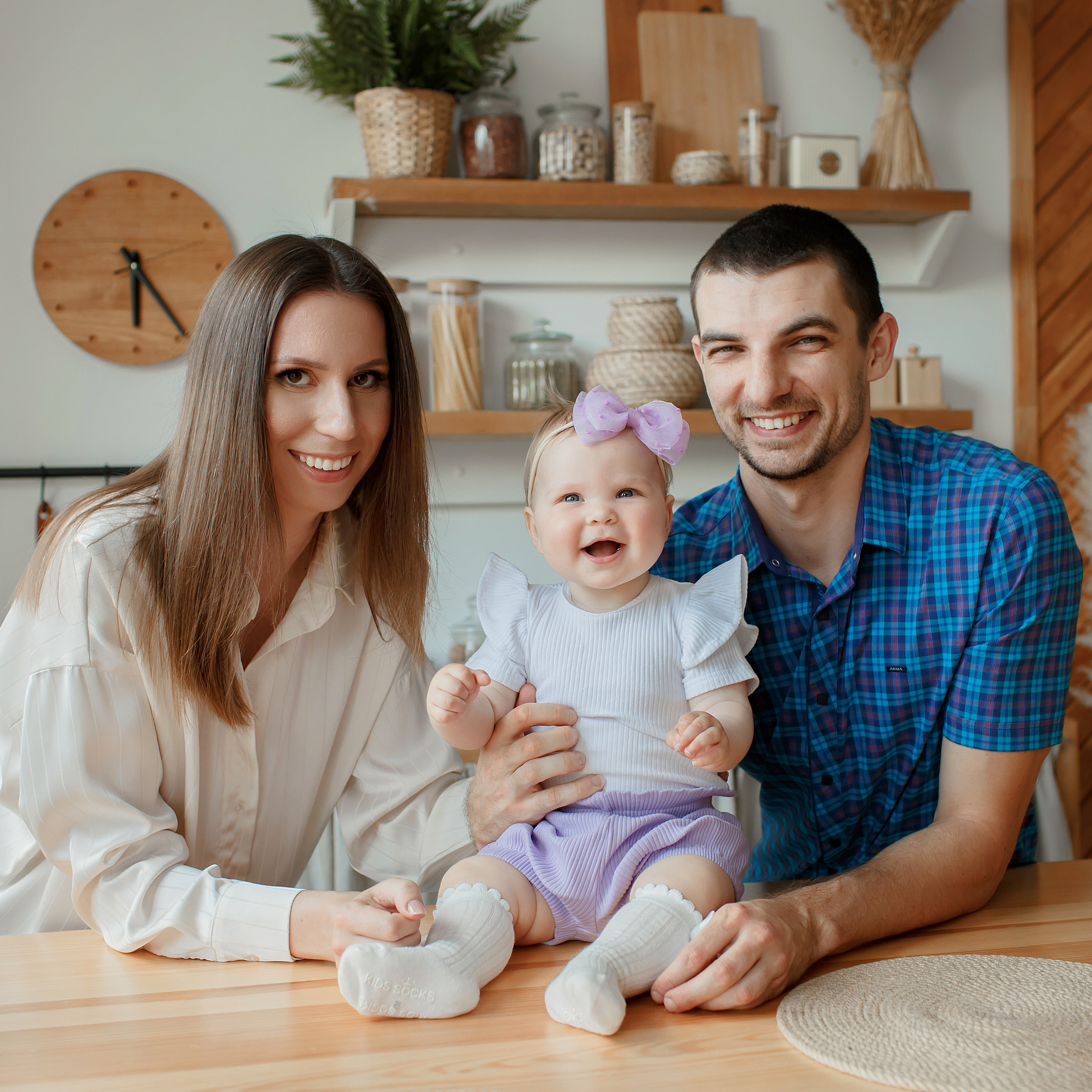 Лизонька с семьёй, зал Николь