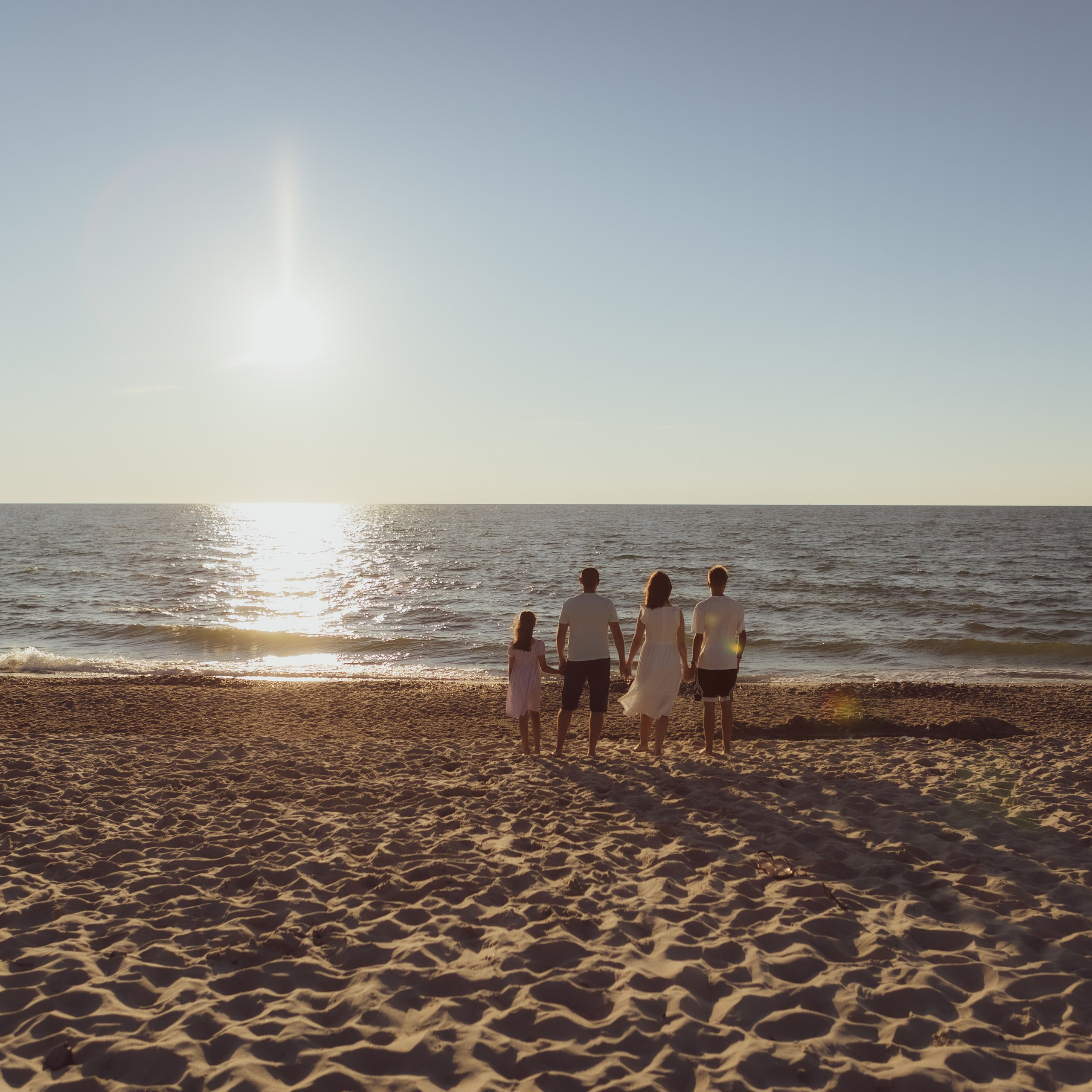 Настя, Рома, Алина и Лёша
