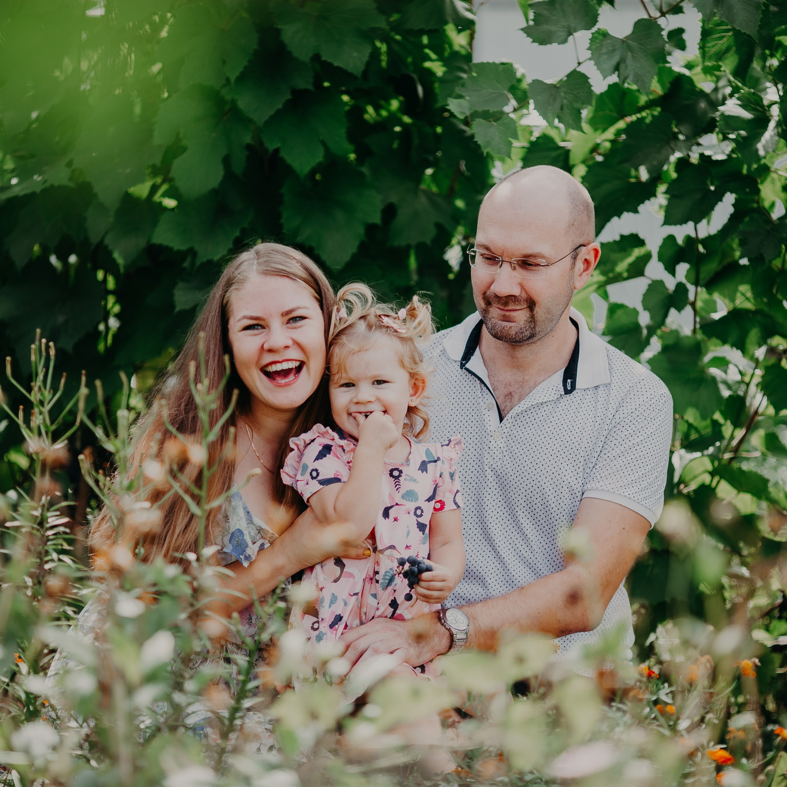 Теплая семейная фотосесия