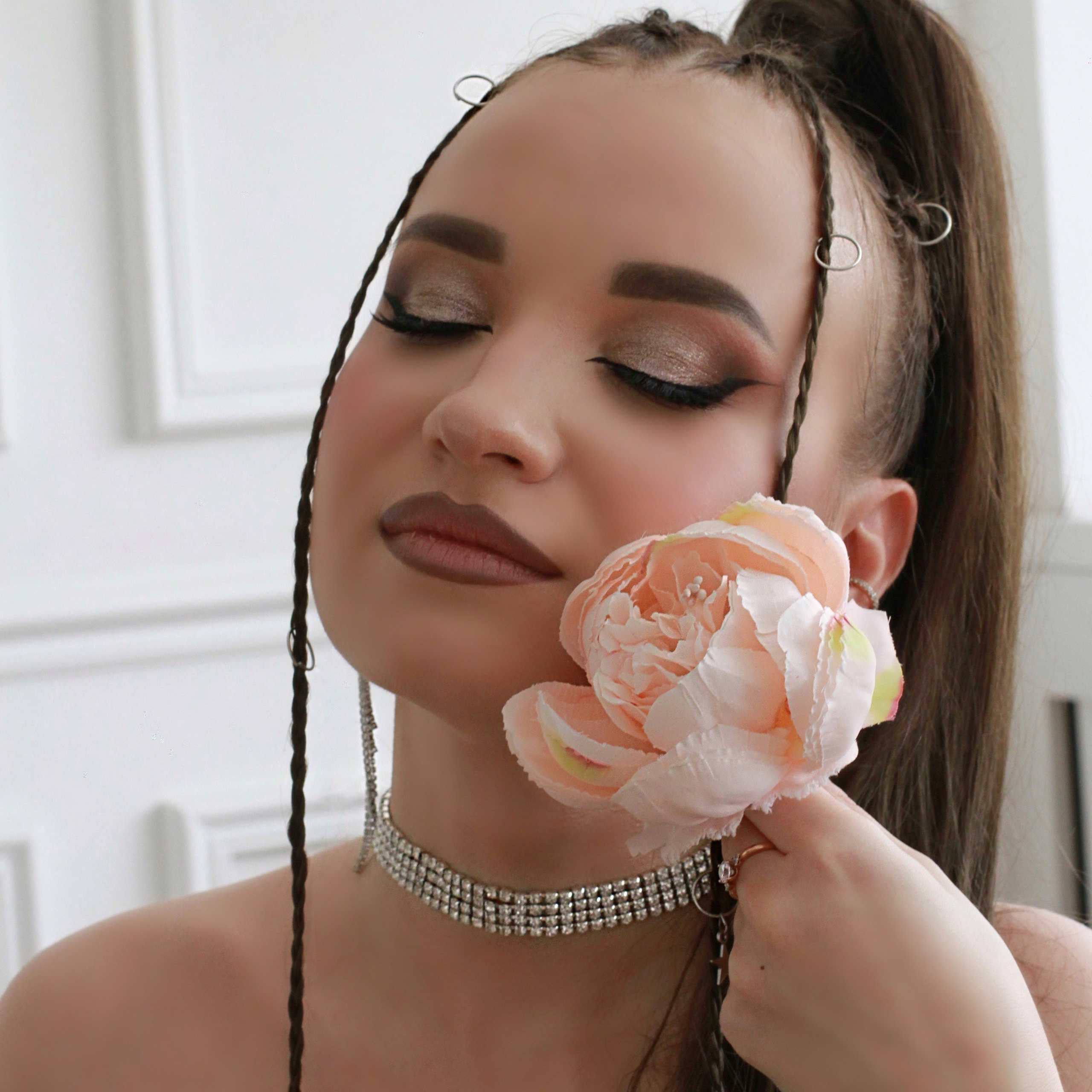 Женственная Елизавета