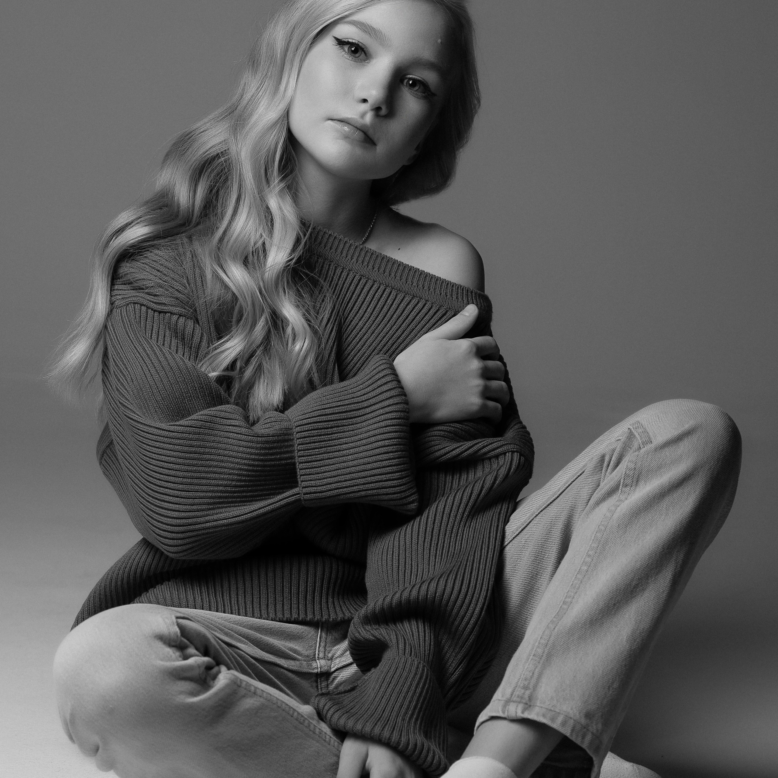 Фотовыставка подростков «Начало моей красоты». Май, 2024