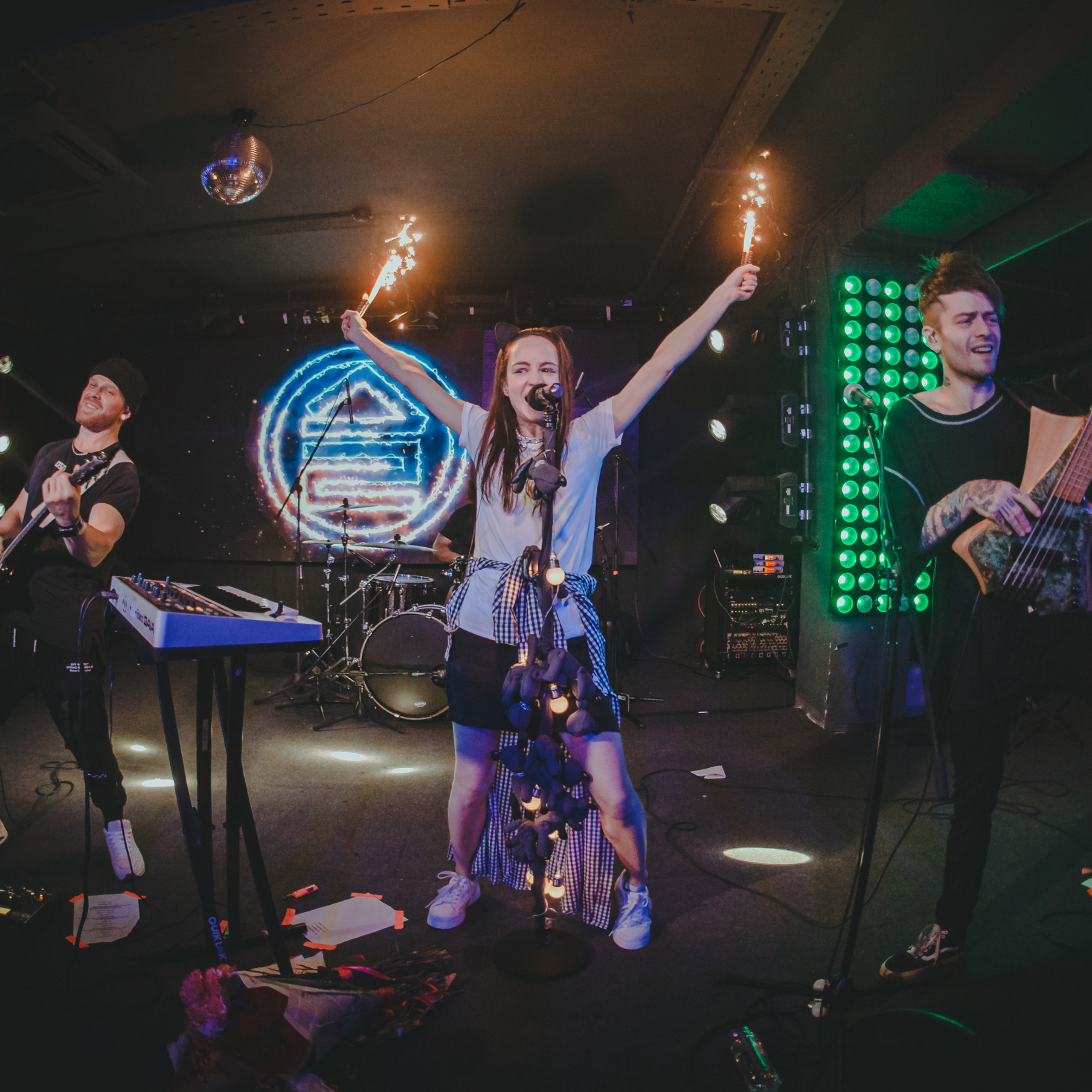 Дайте Два | Мумий Тролль Music Bar