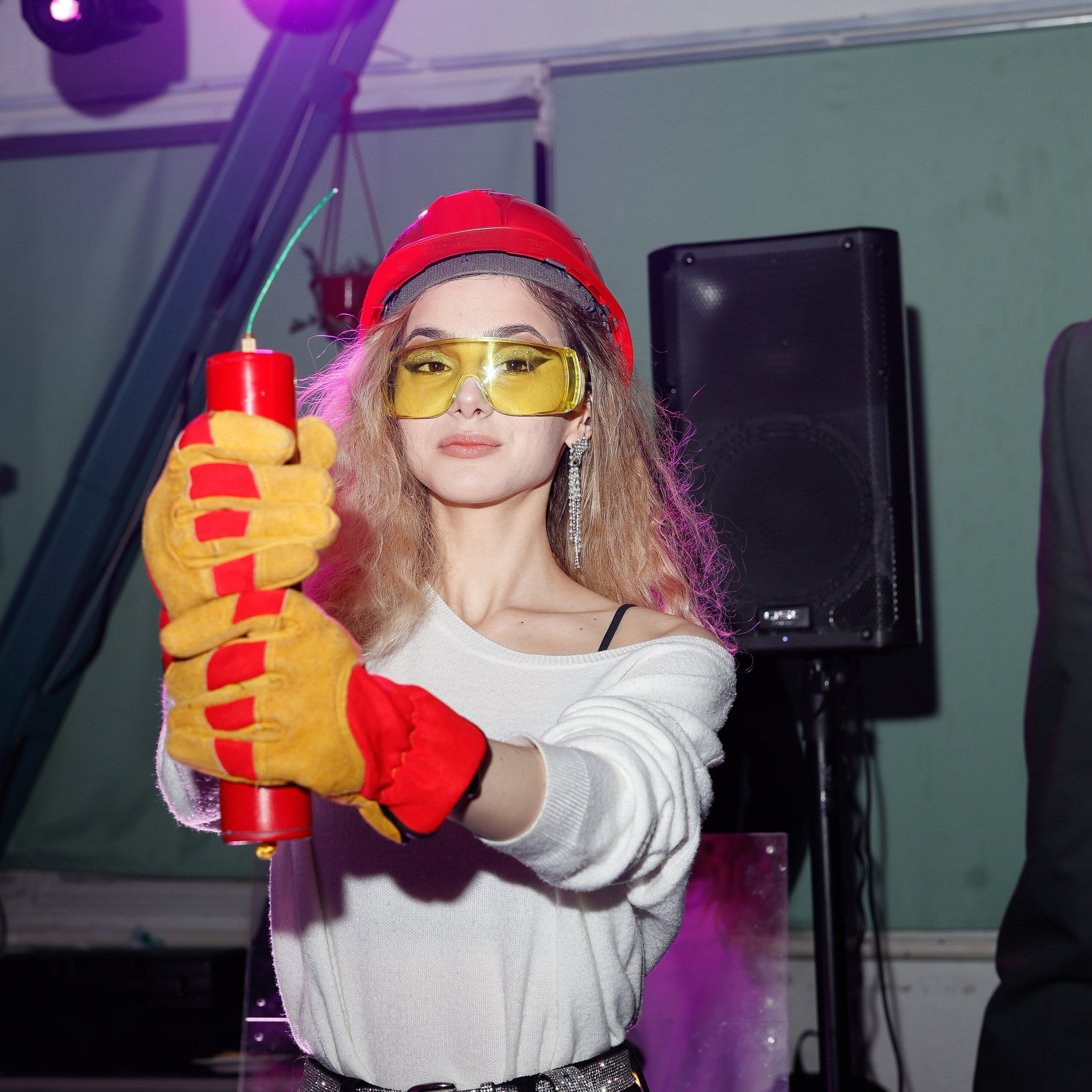 АРТЕМ БЕЛОВ. Nikolskayasecular