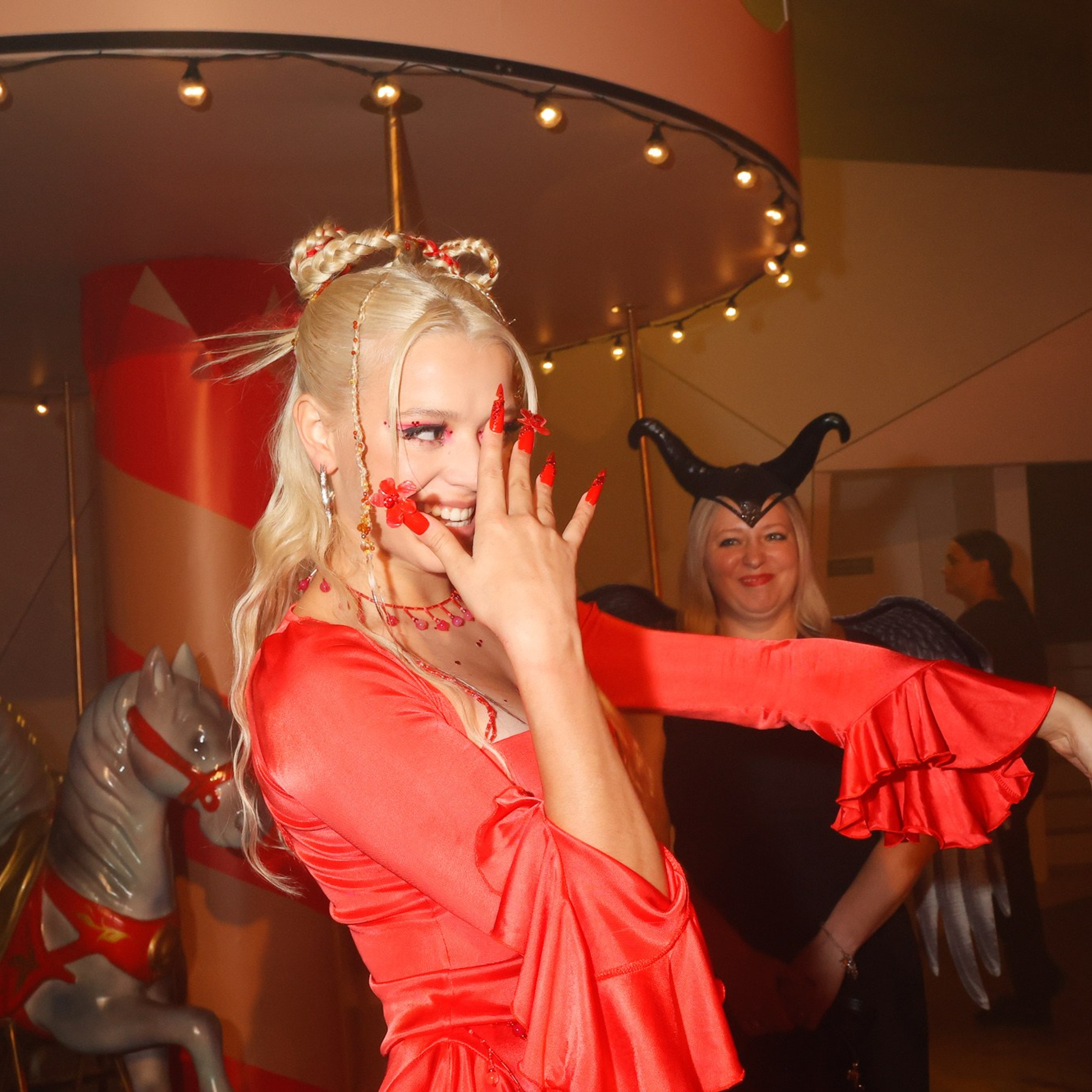 ЮЛЯ ГАВРИЛИНА. Nikolskayasecular