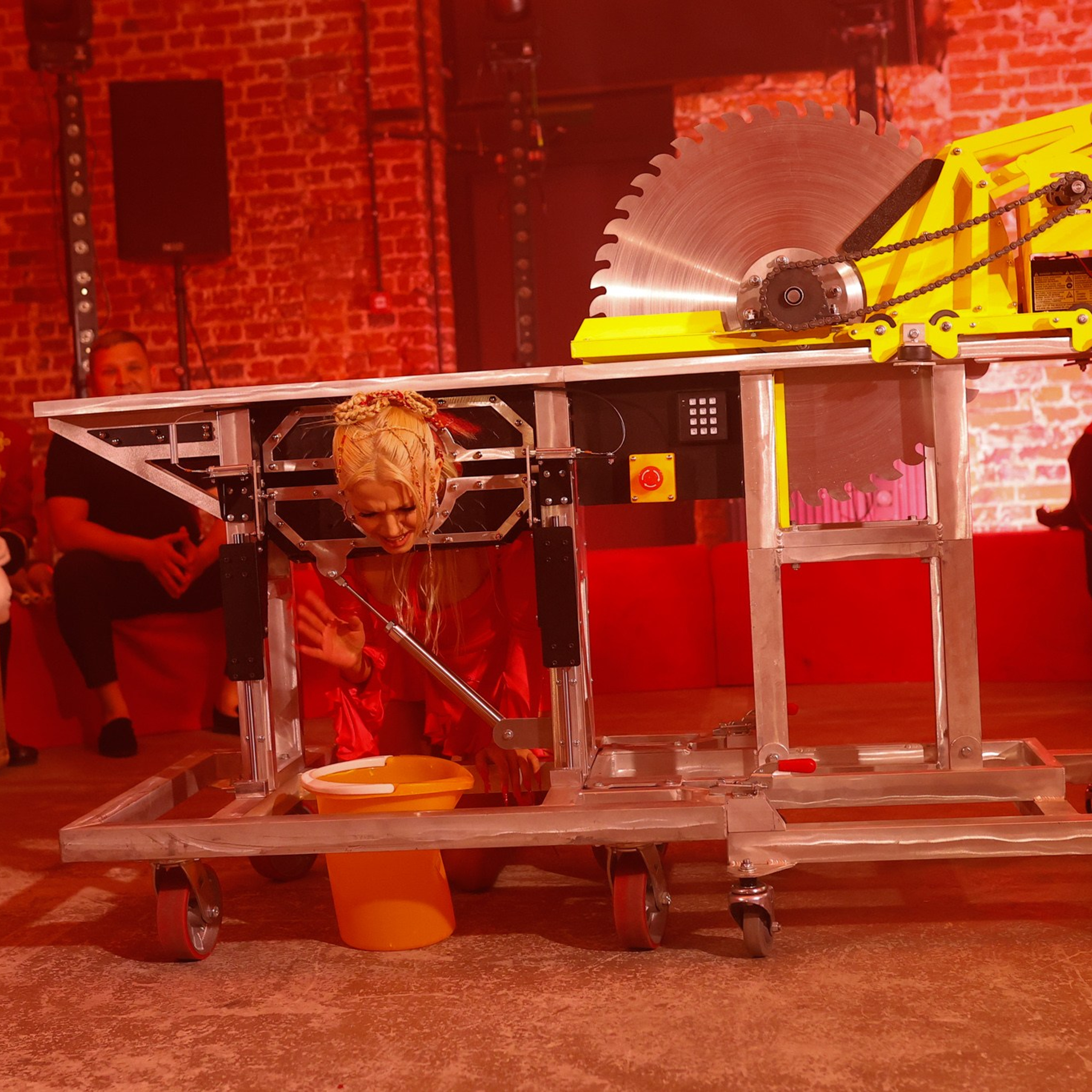 ЮЛЯ ГАВРИЛИНА. Nikolskayasecular