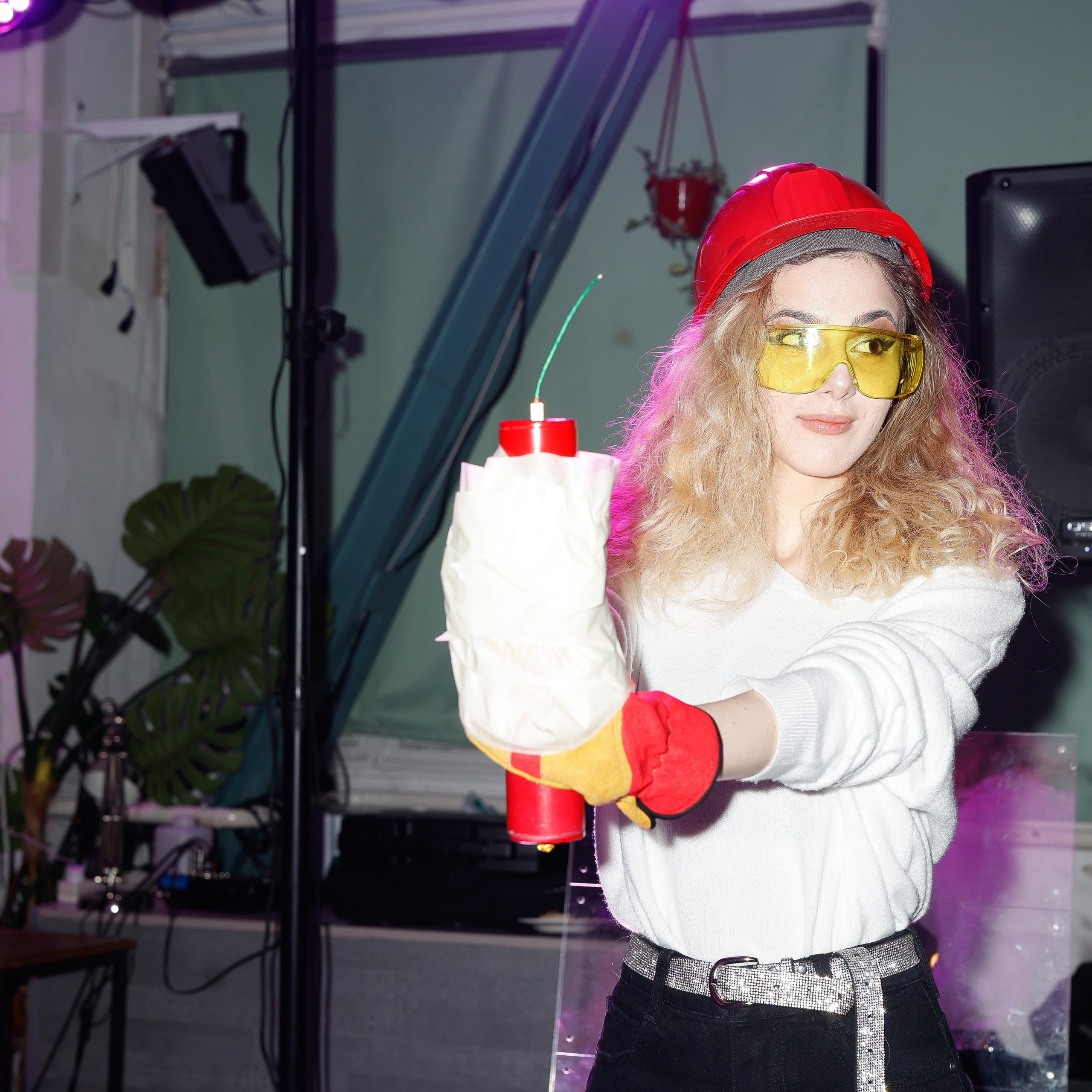 АРТЕМ БЕЛОВ. Nikolskayasecular