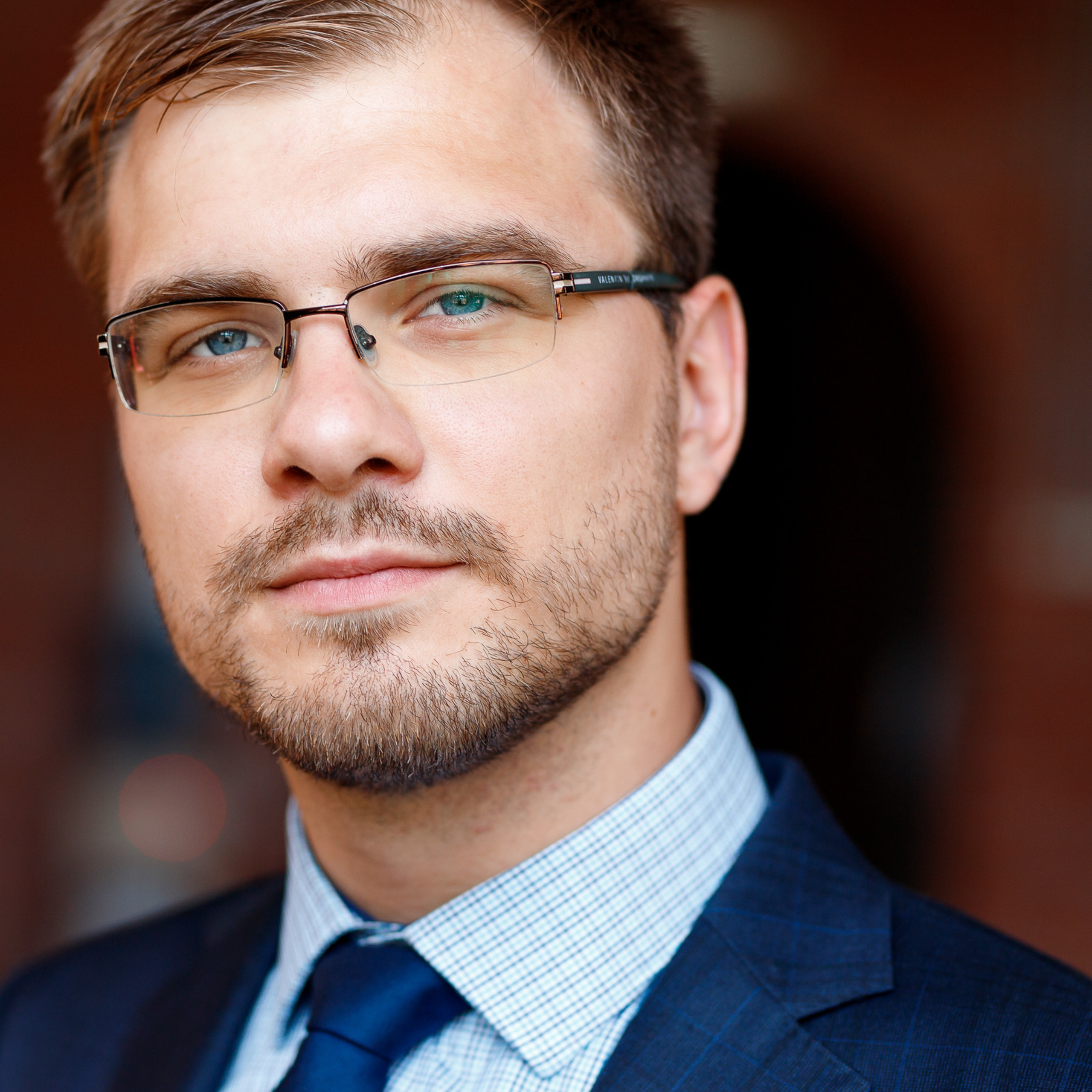 Алексей, студия