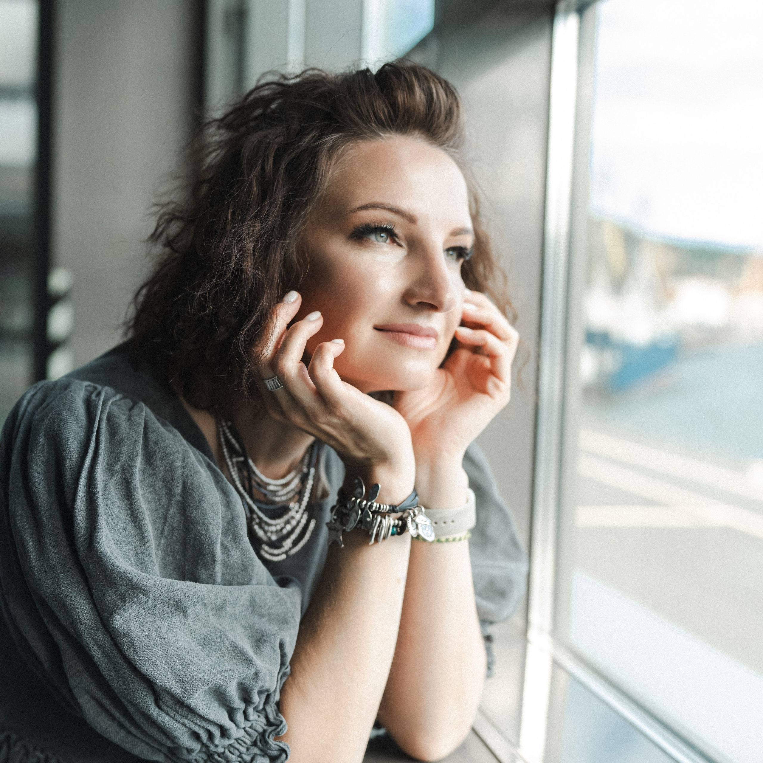 Свадебный и семейный Фотограф на Камчатке (love story, портрет, контент, беременность) Елена Великовская