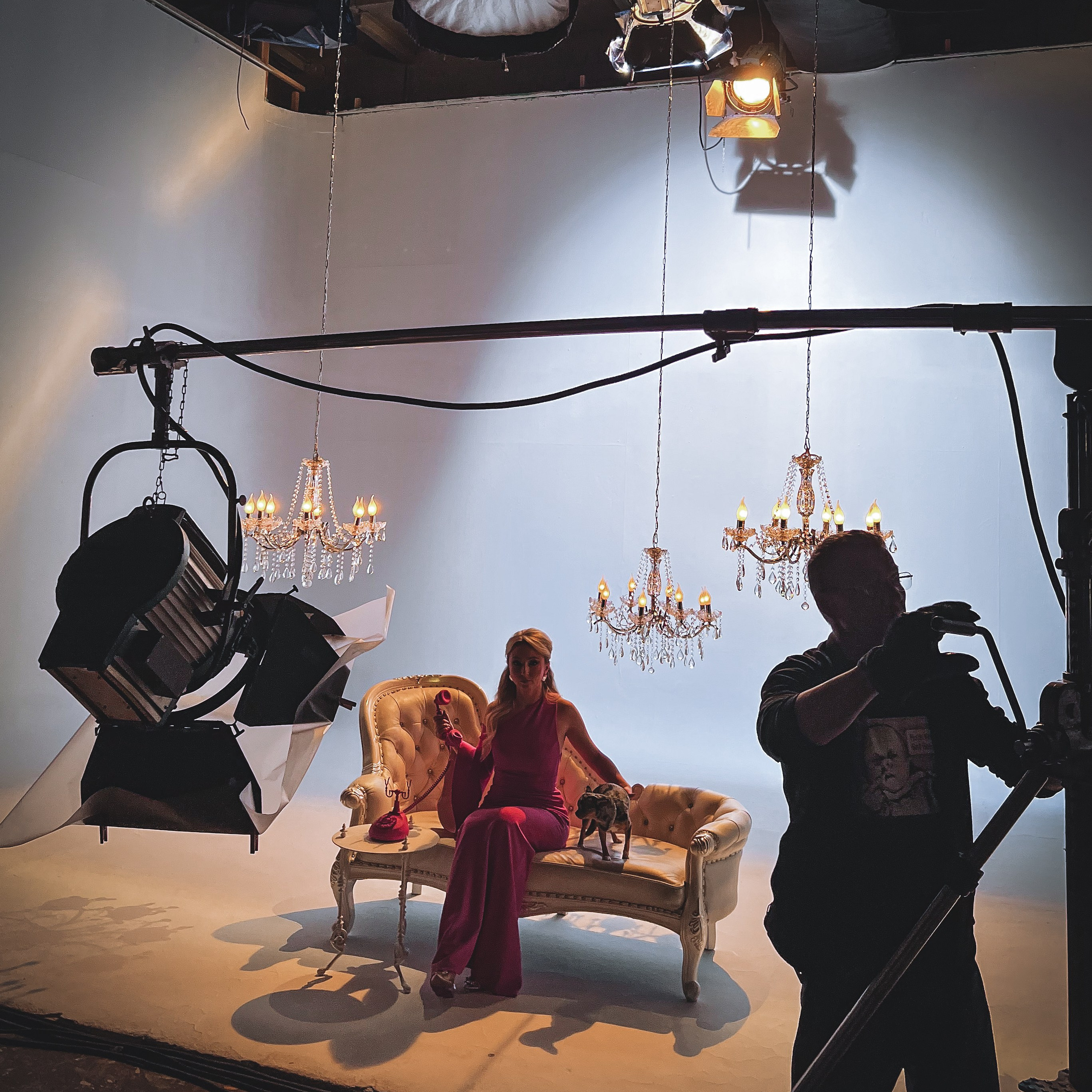 Бэкстейдж со съемок клипа Хатико. Видеомейкер и фотограф Кэтрин.Филм