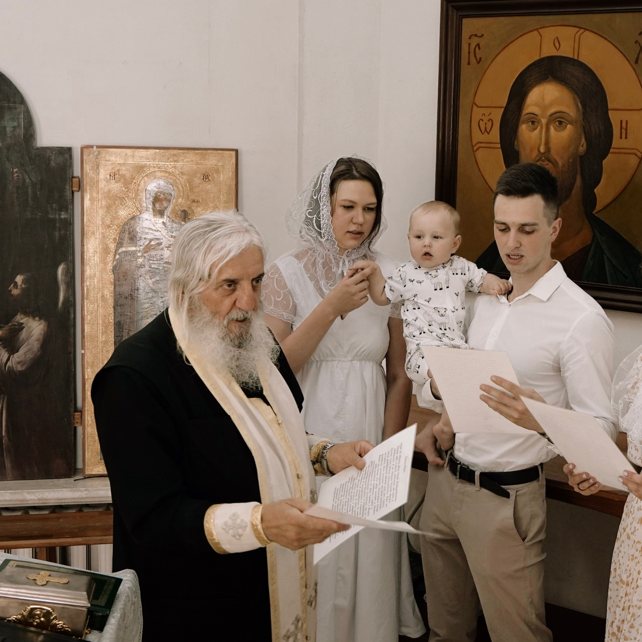 Крестины ребенка. Видеомейкер и фотограф Кэтрин.Филм