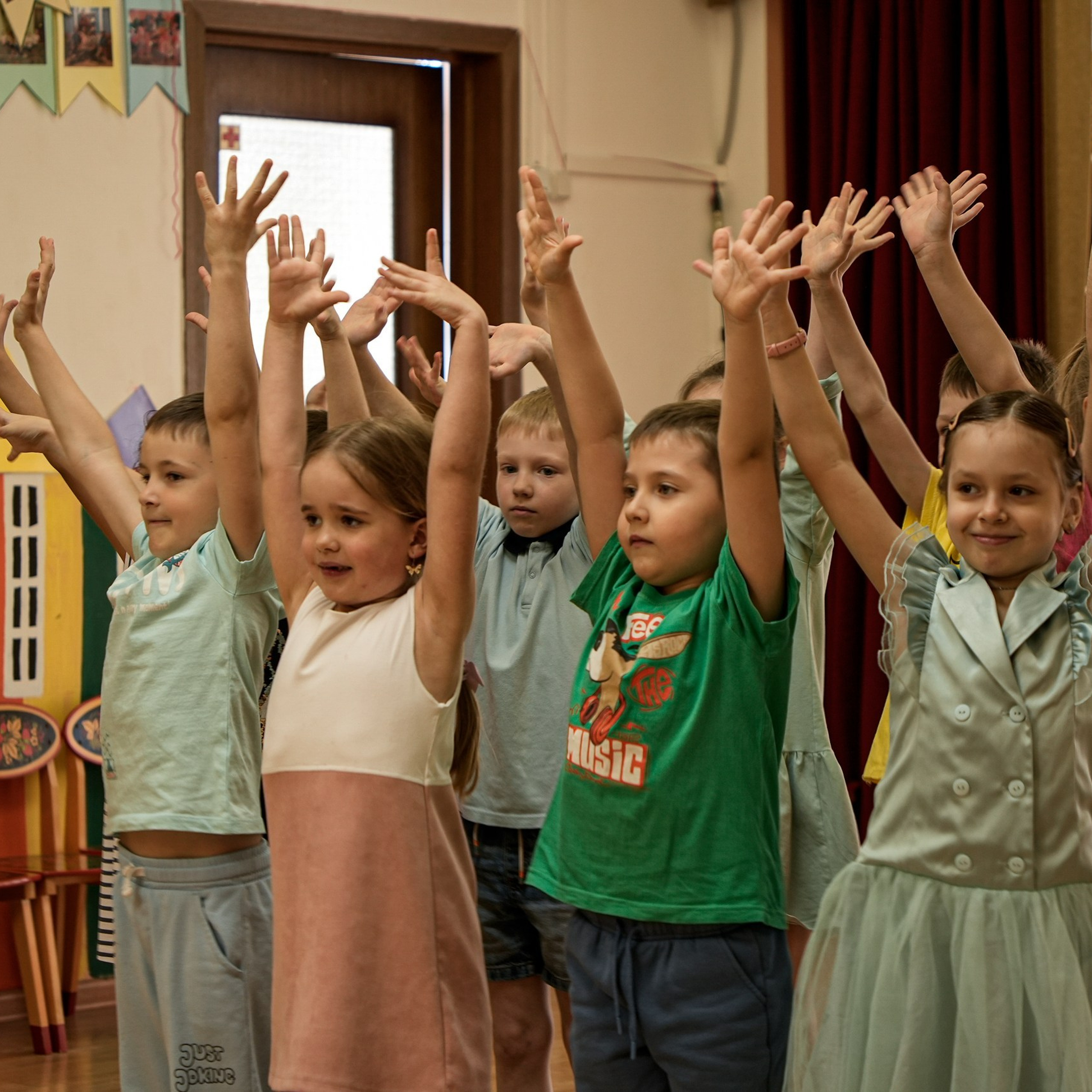 Съемка в детском саду для выпускного. Видеомейкер и фотограф Кэтрин.Филм