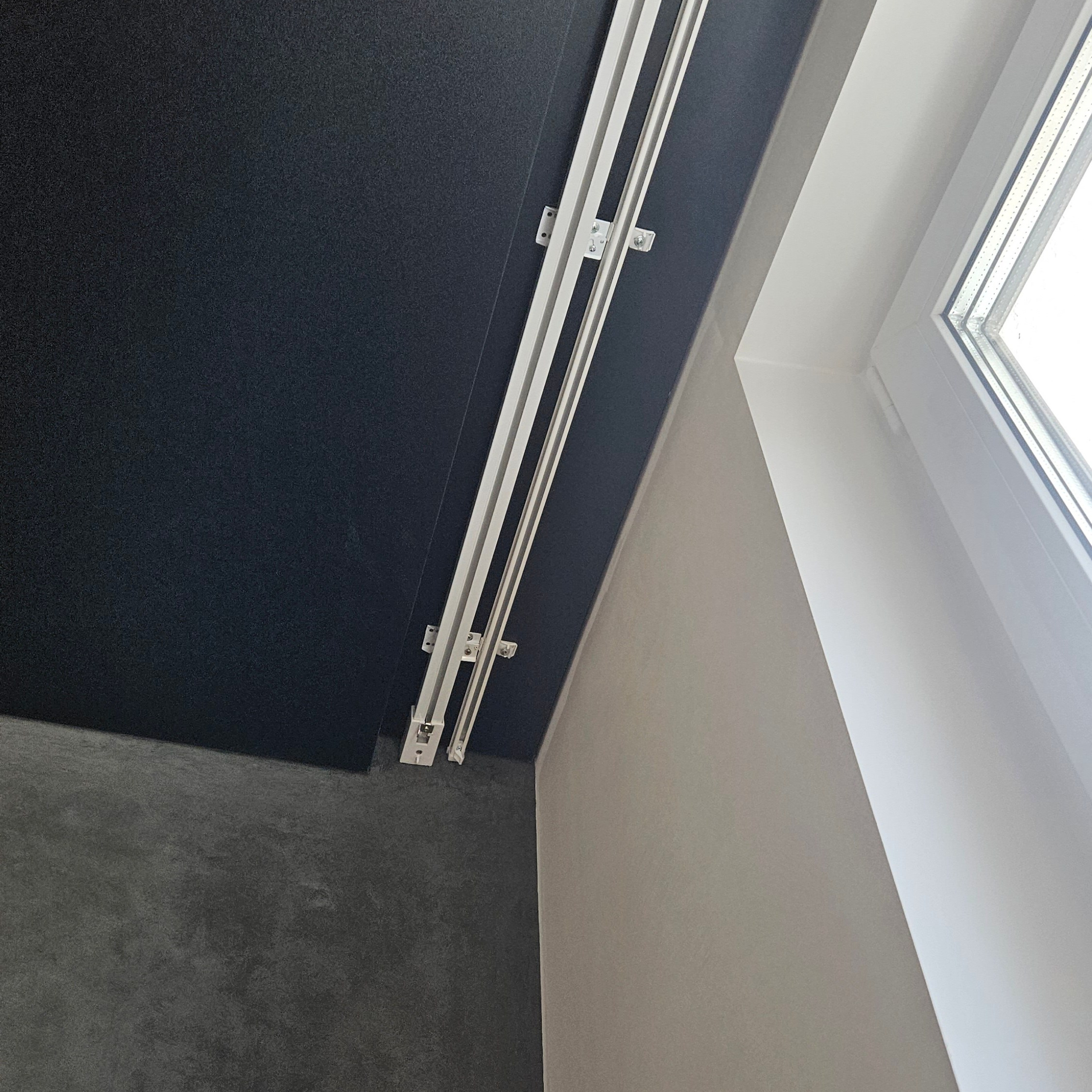 Профильные карнизы