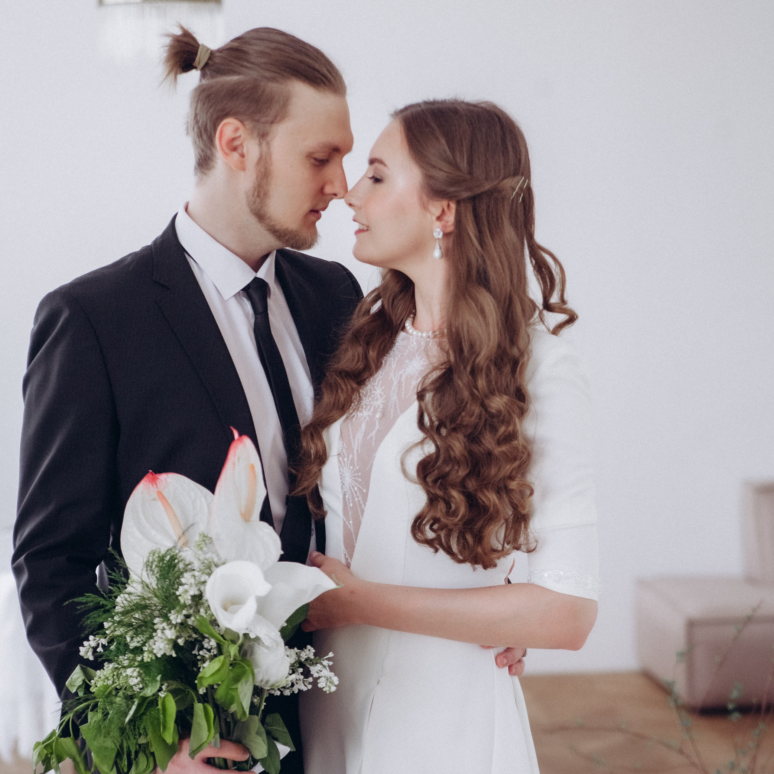 Студийная съемка жениха и невесты. Фотограф Дарья Пудовкина Москва, Московская область