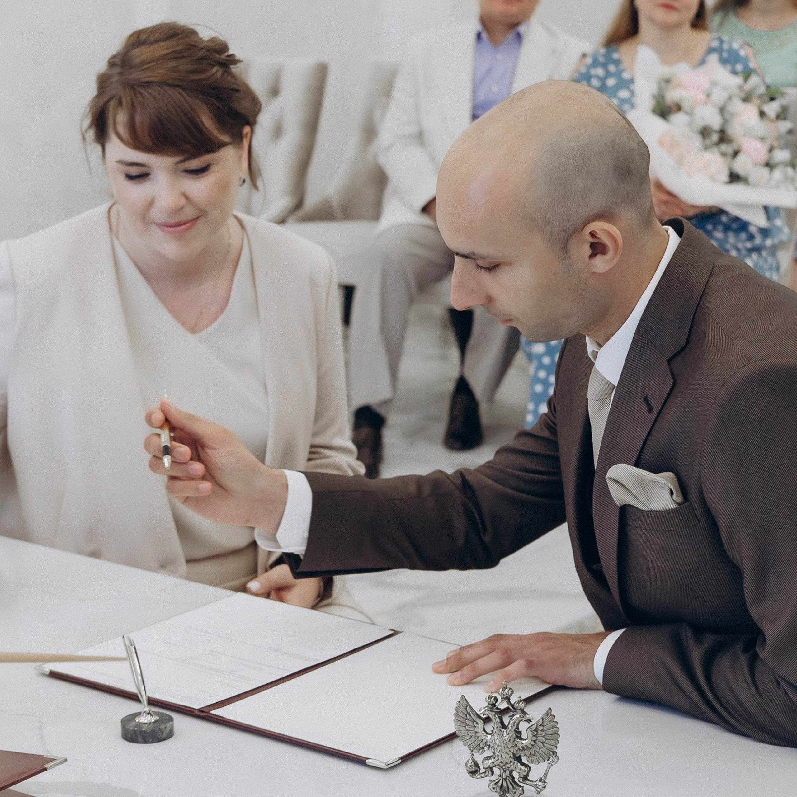 Свадебная фотосессия в ЗАГСЕ. Фотограф Дарья Пудовкина Москва, Московская область
