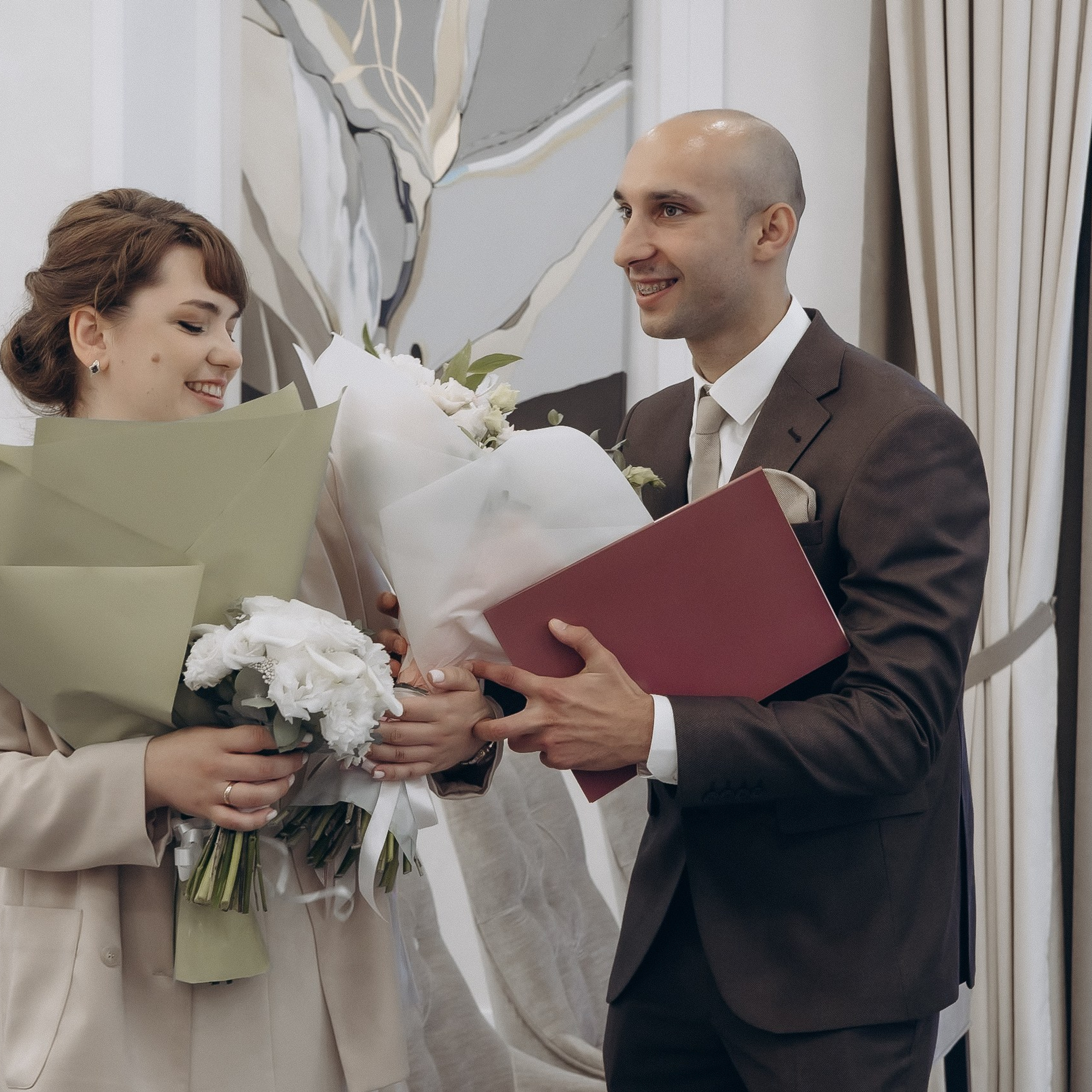 Свадебная фотосессия в ЗАГСЕ. Фотограф Дарья Пудовкина Москва, Московская область