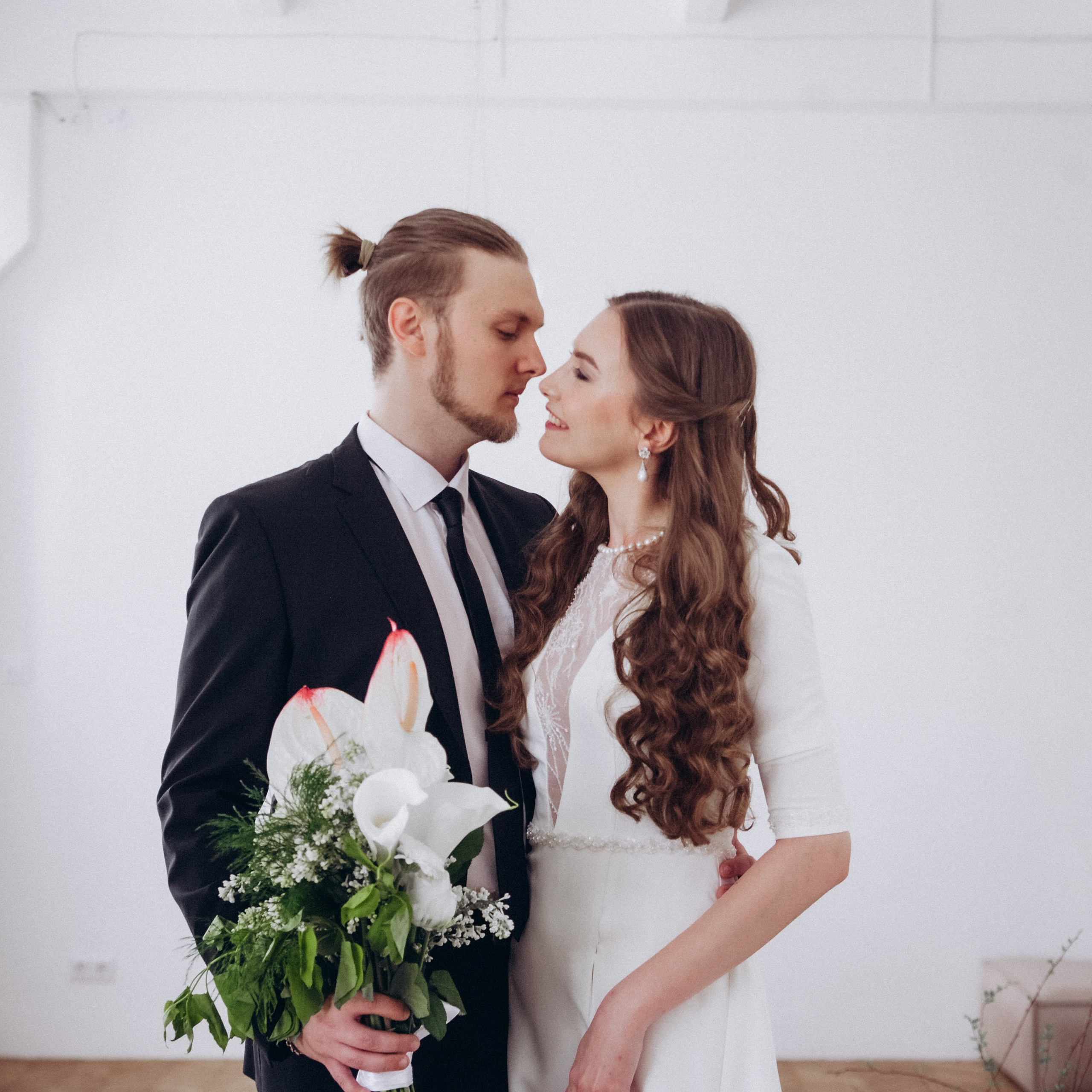 Студийная съемка жениха и невесты. Фотограф Дарья Пудовкина Москва, Московская область