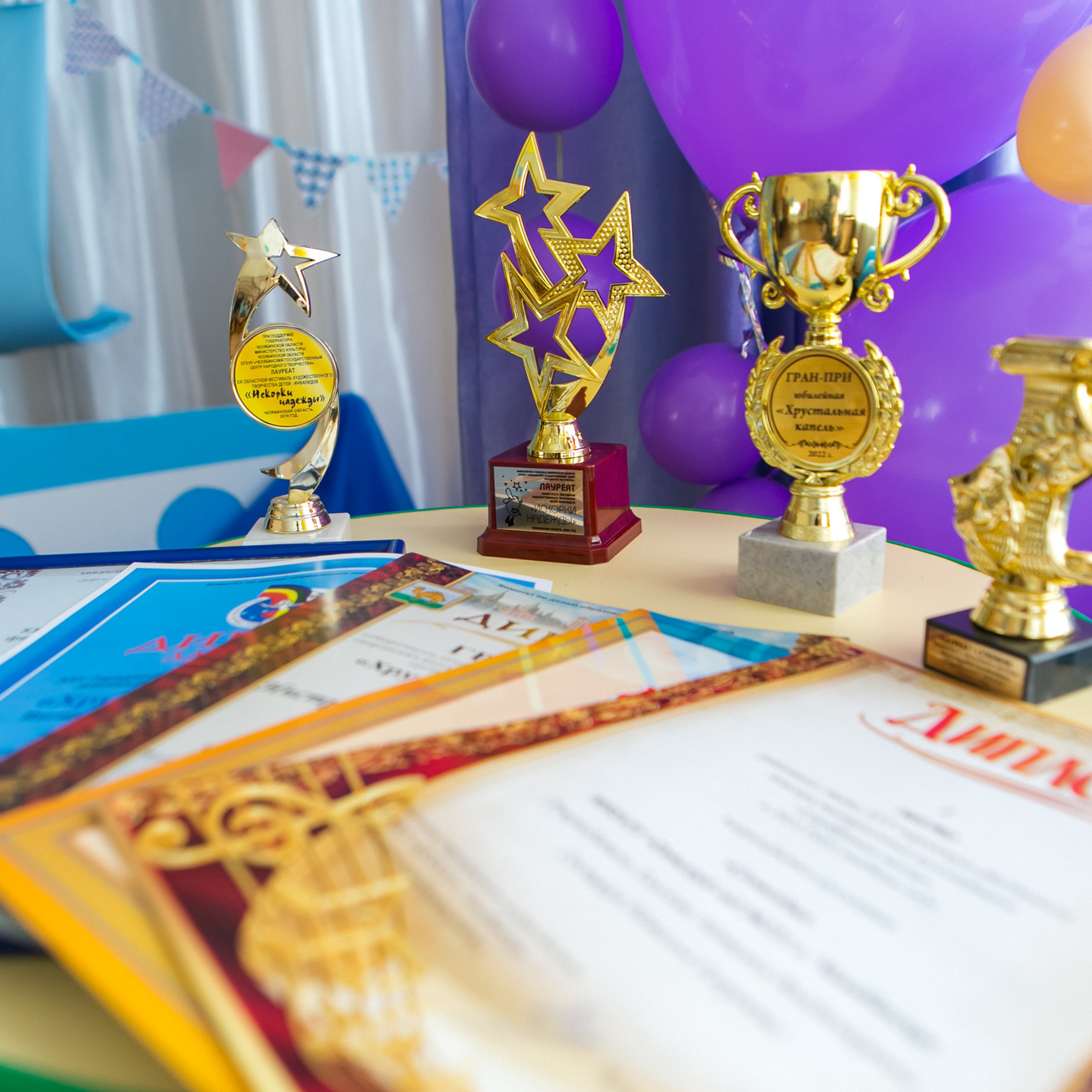 Отзывы о фотографе Алевтине Семенютиной. Выпускные фотоальбомы и папки для школ и садиков в Челябинске