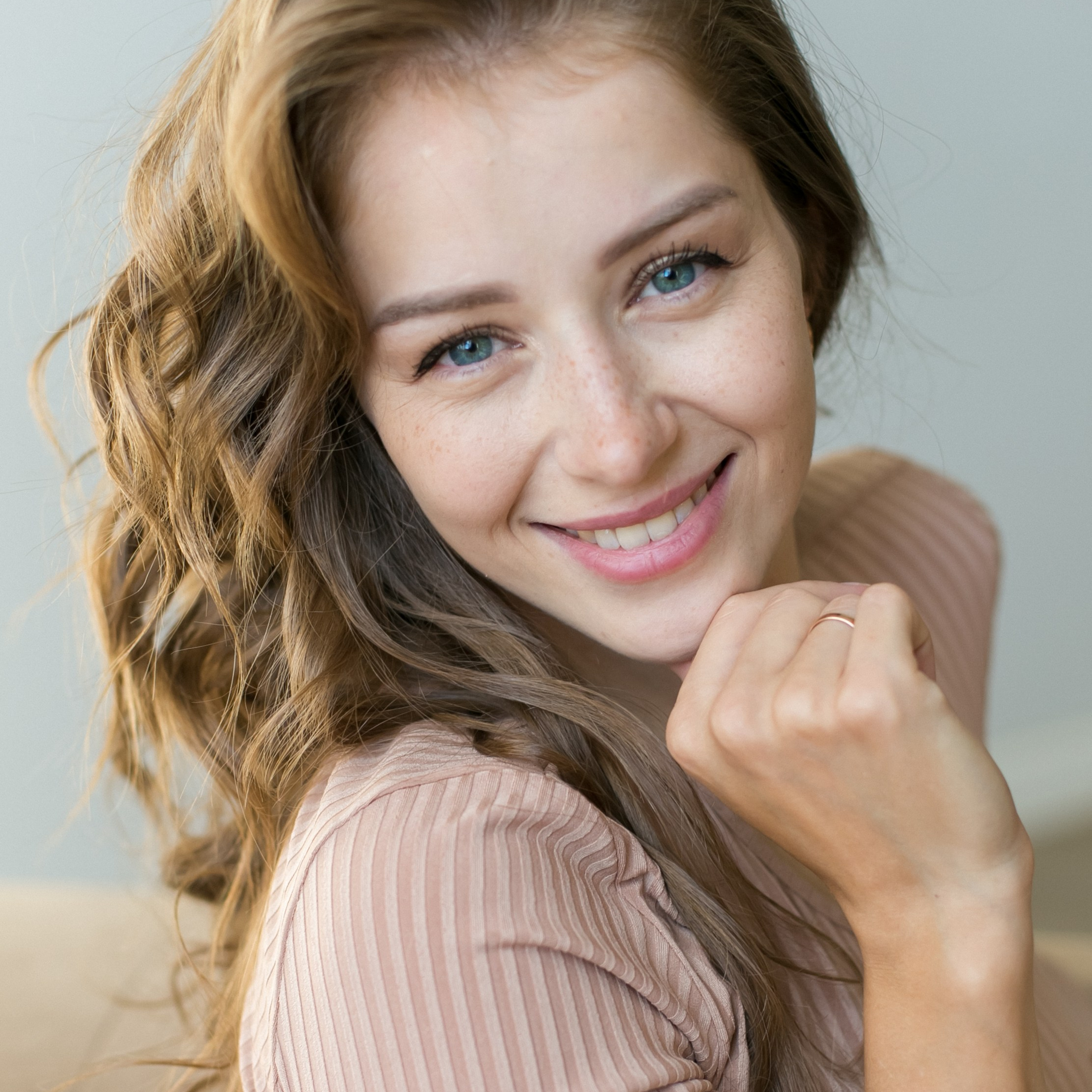 Отзывы о фотографе Алевтине Семенютиной. Выпускные фотоальбомы и папки для школ и садиков в Челябинске