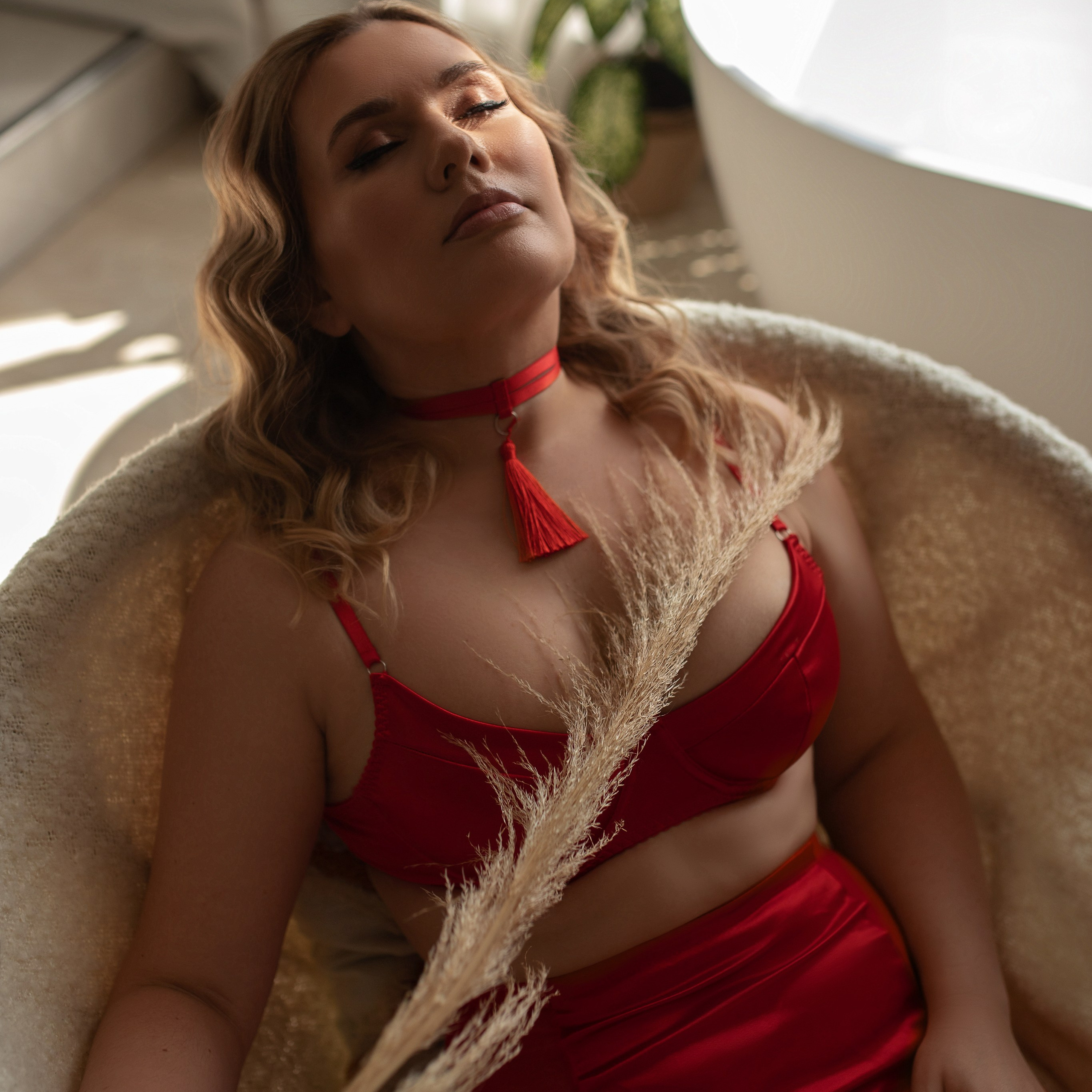 Женский фотограф в Москве — будуарная и арт ню съёмка, Ксения Анголенко