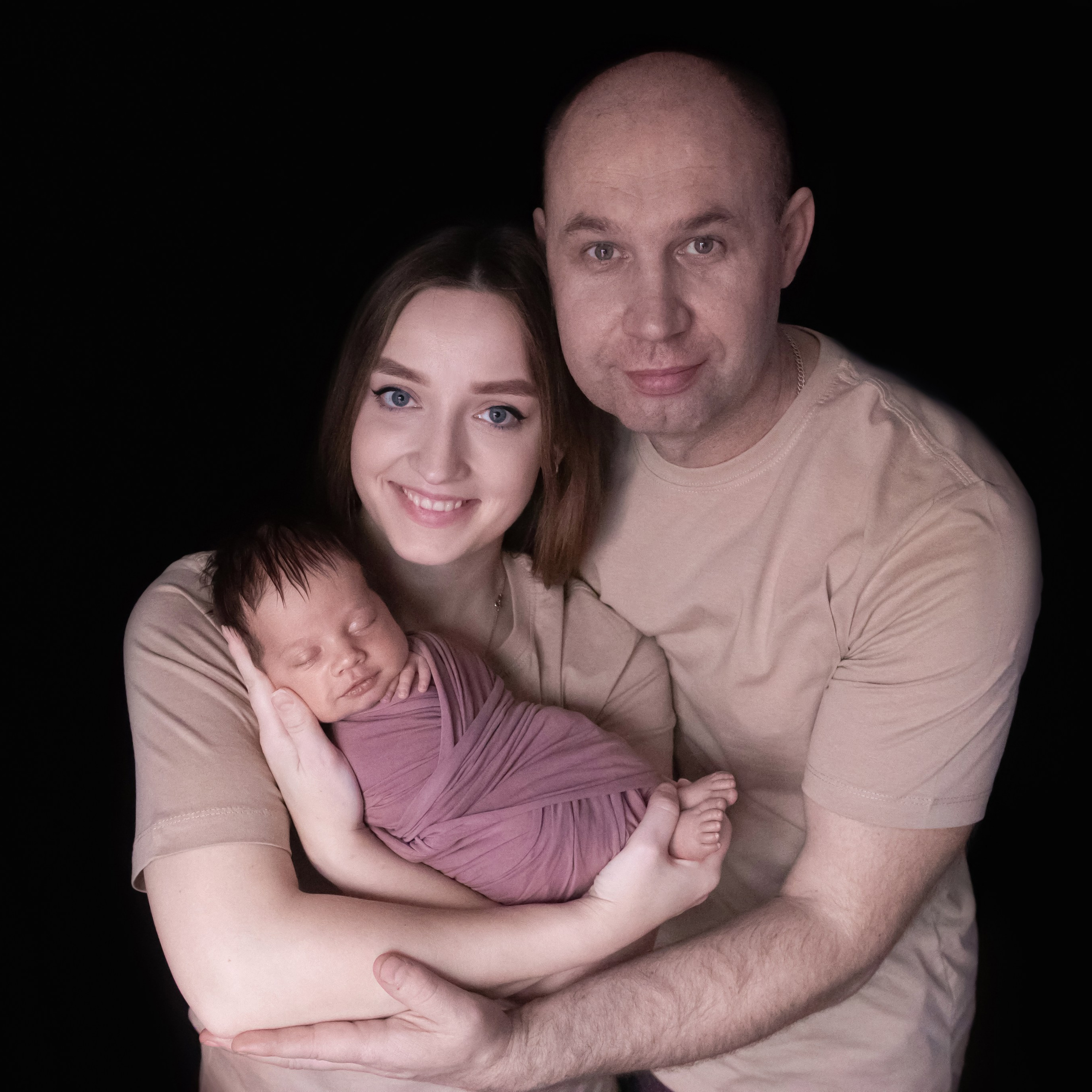 Семейные кадры с новорожденными