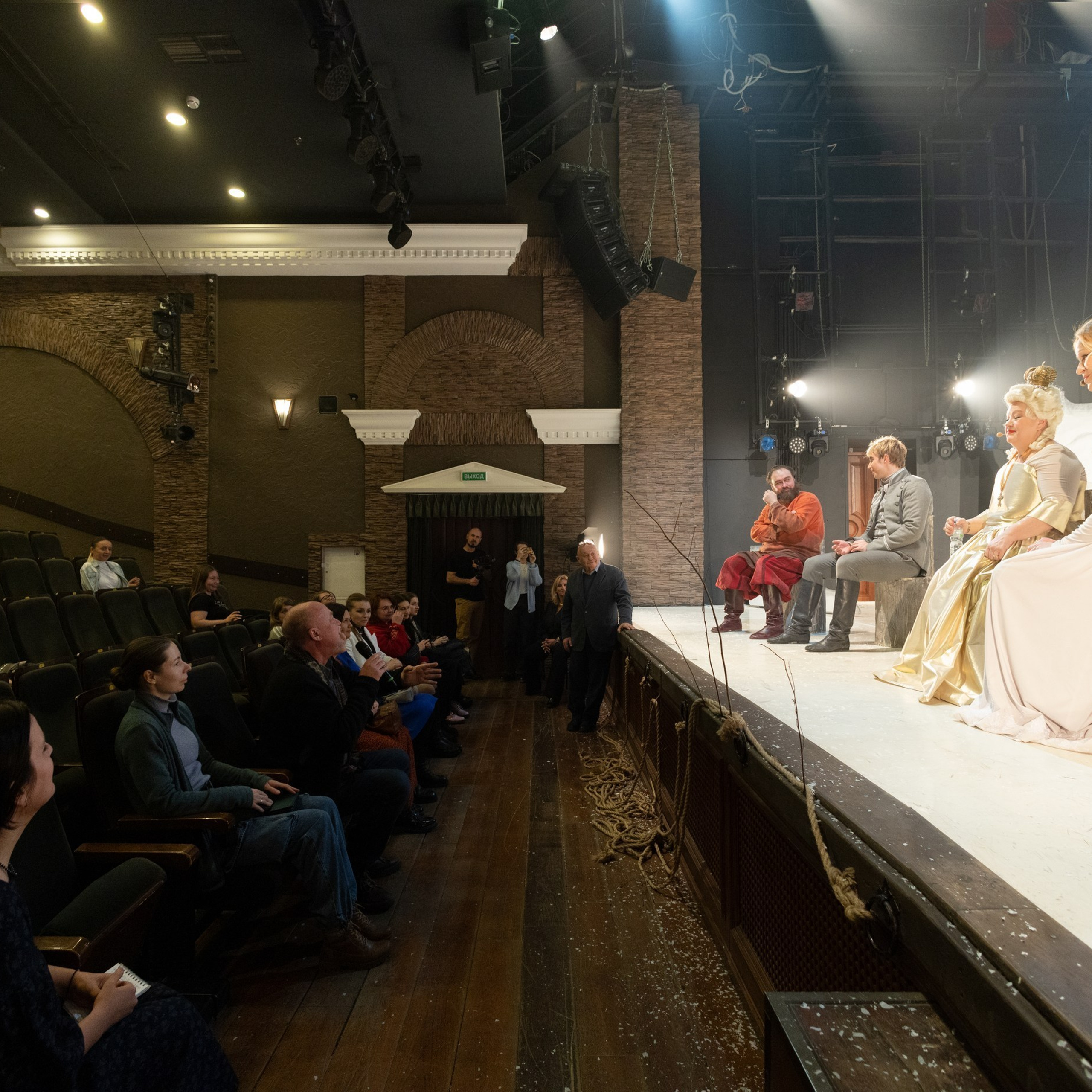 Отзывы. Репортажный, архитектурный, театральный и файн-арт фотограф Лена Мельникова в Москве