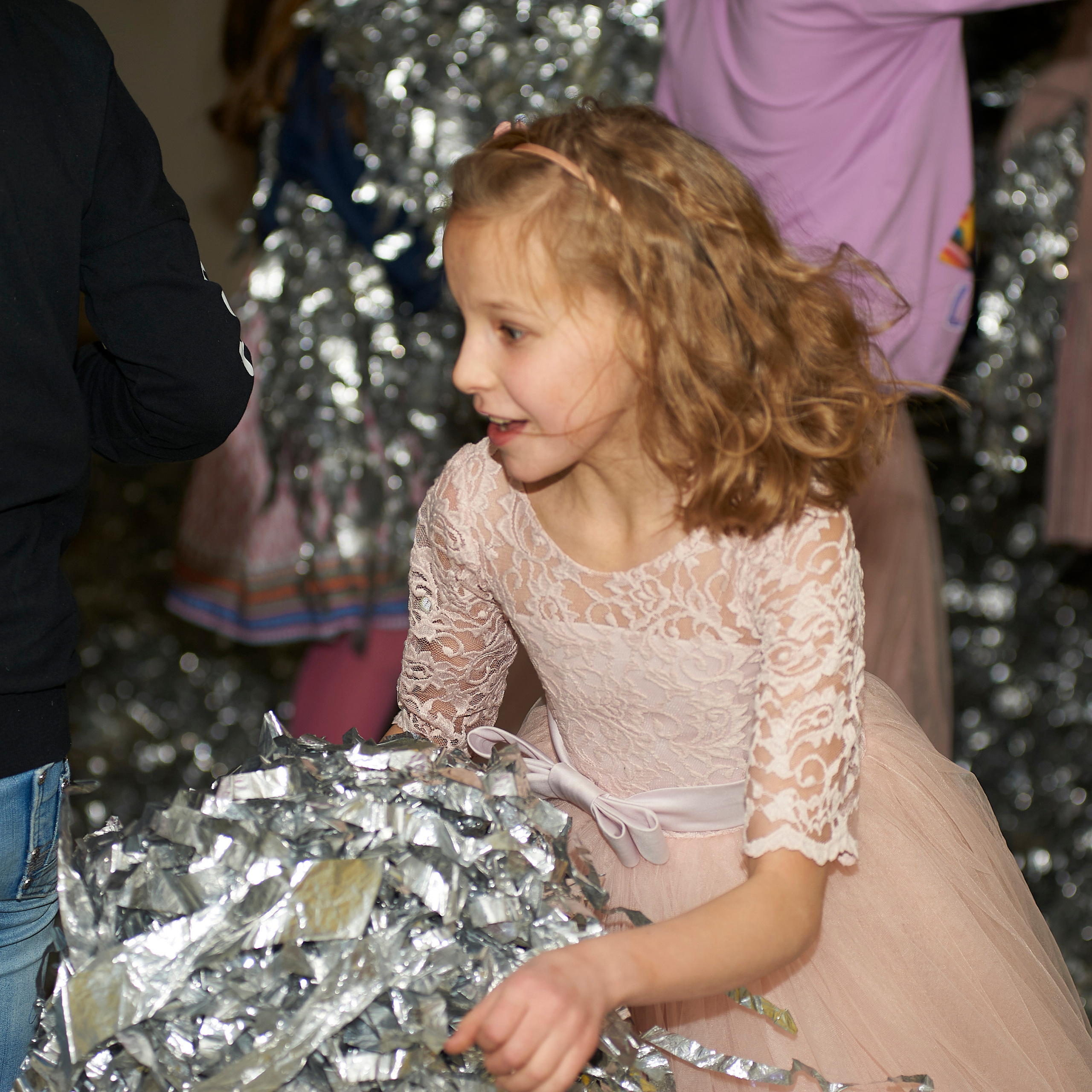 Новогодний праздник 4 Г класс 53 школа