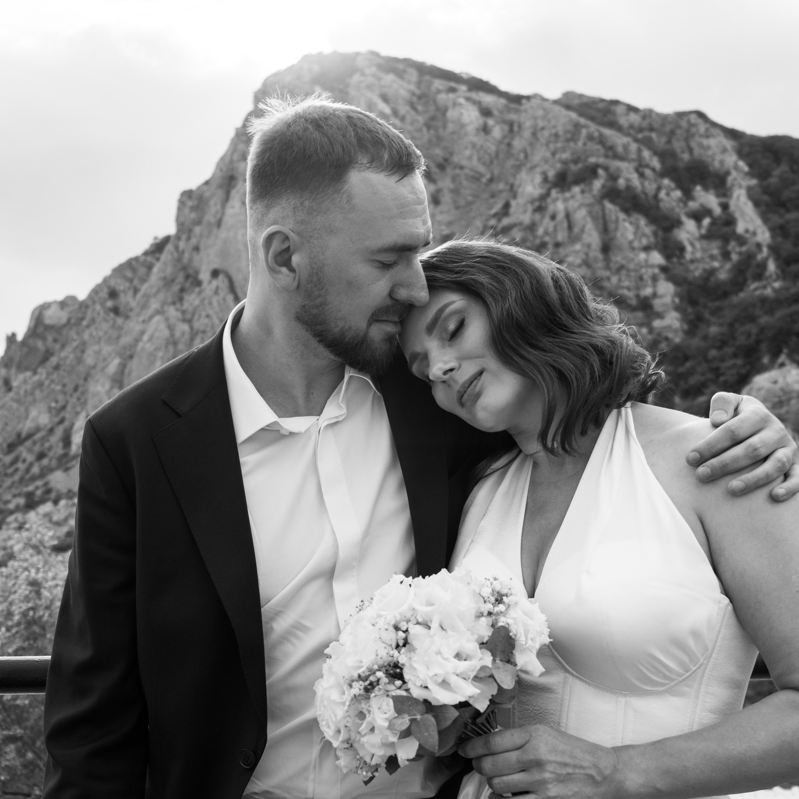 Отзывы о фотографе. Лучший фотограф города. Топ 100. Топ 10. Лучший фотограф. Профессионал. реальные фото со свадьбы, примеры работ фотограф. Профессиональная фотосъемка в Крыму. Натуральные эмоции и живые кадры. Забронируйте дату прямо сейчас!