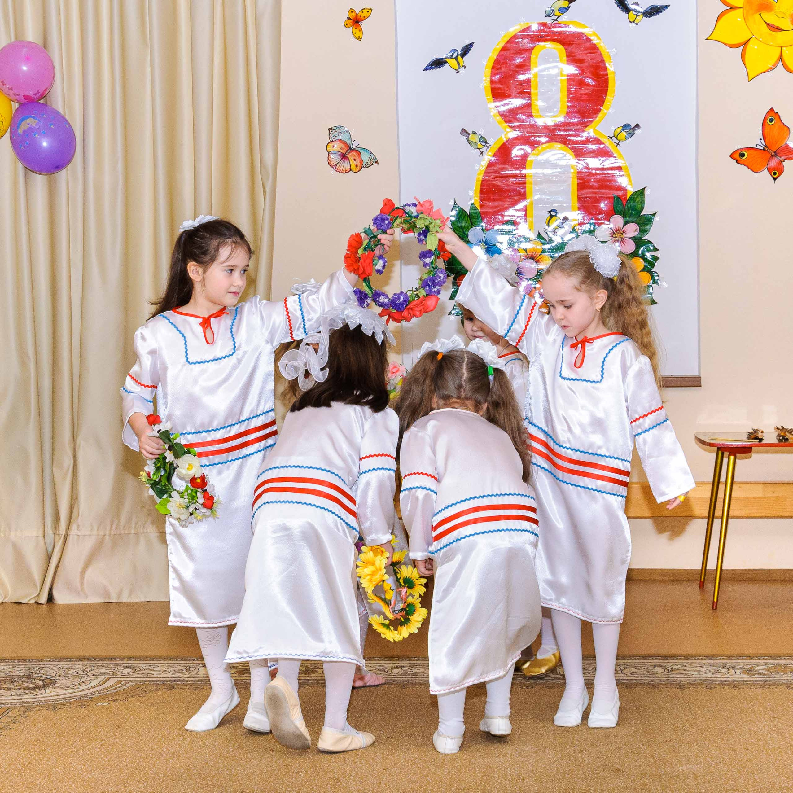 Утренник на 8 марта