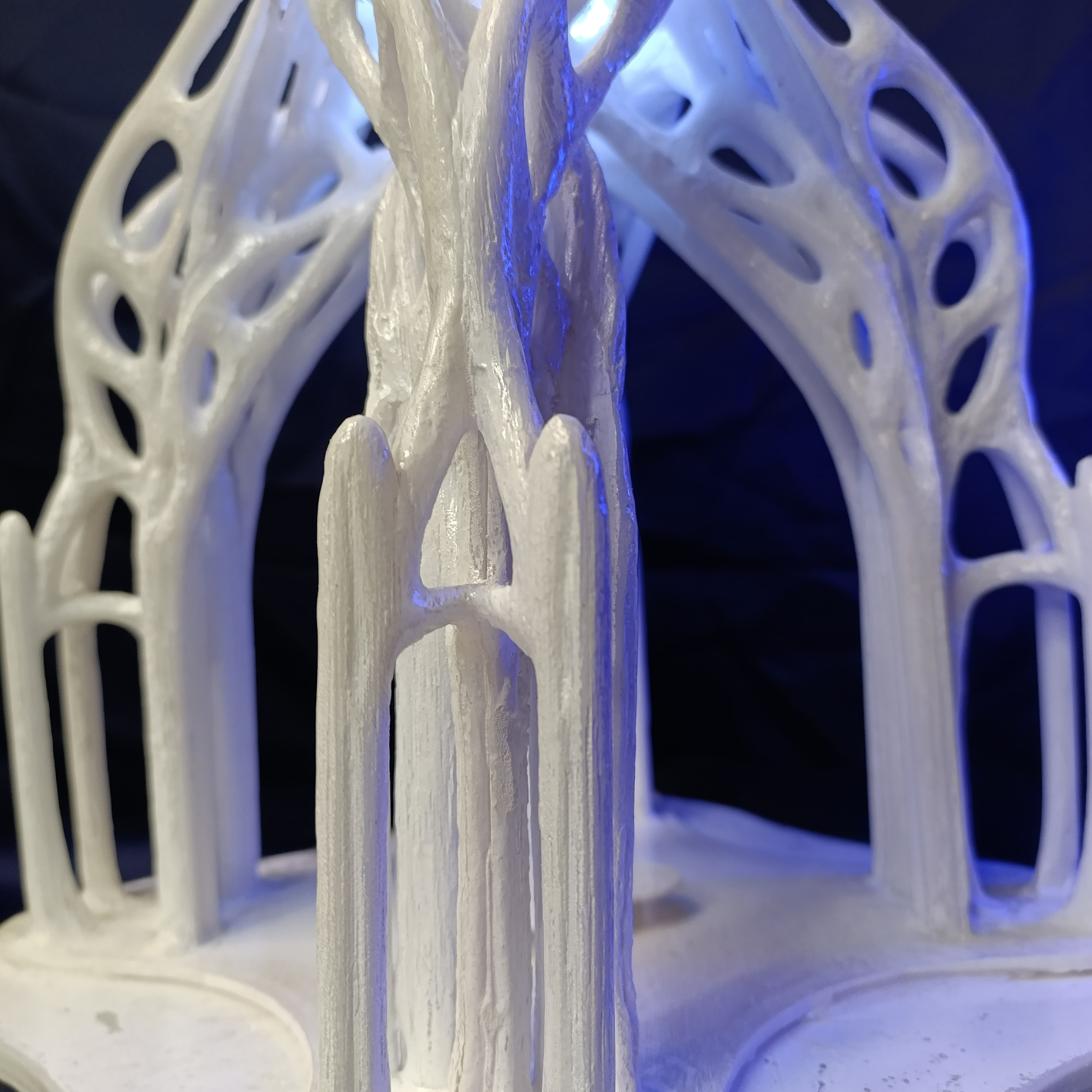 Дыхание берез #100: Объект из переработанного пластика. Саша Малышева ● Художник