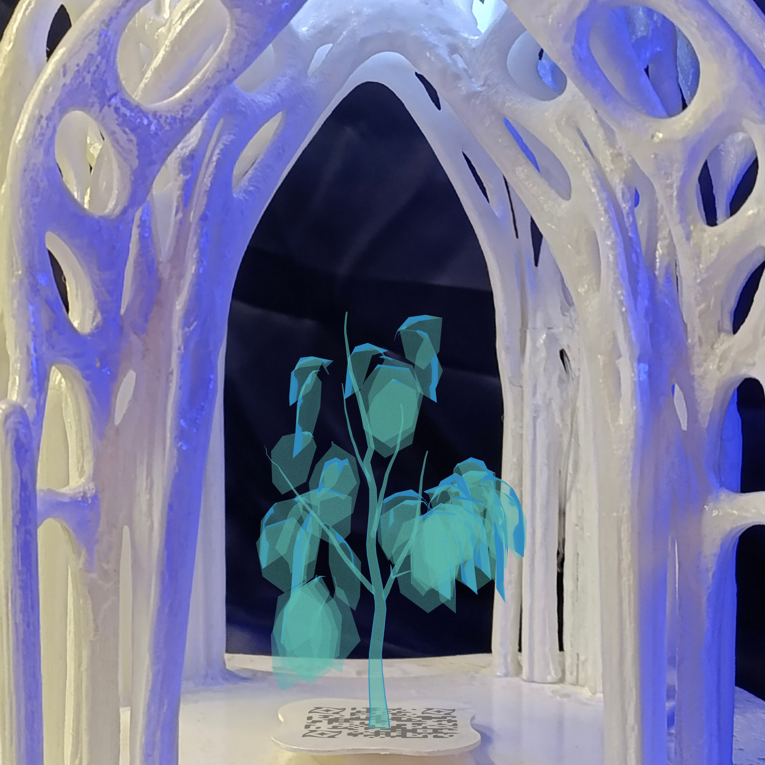 Дыхание берез #100: Объект из переработанного пластика. Саша Малышева ● Художник