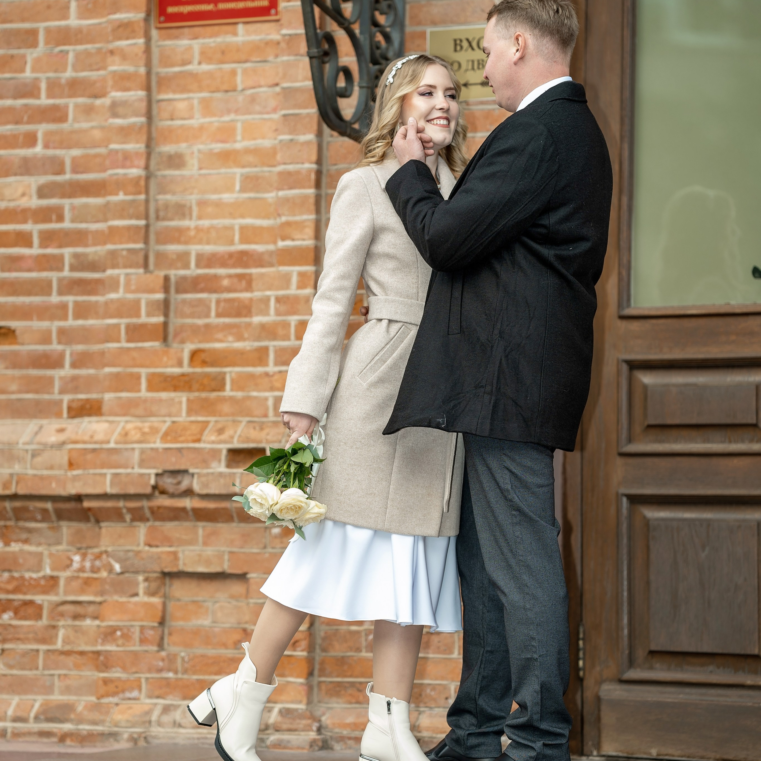 Артём Анжела. Eewa.ru