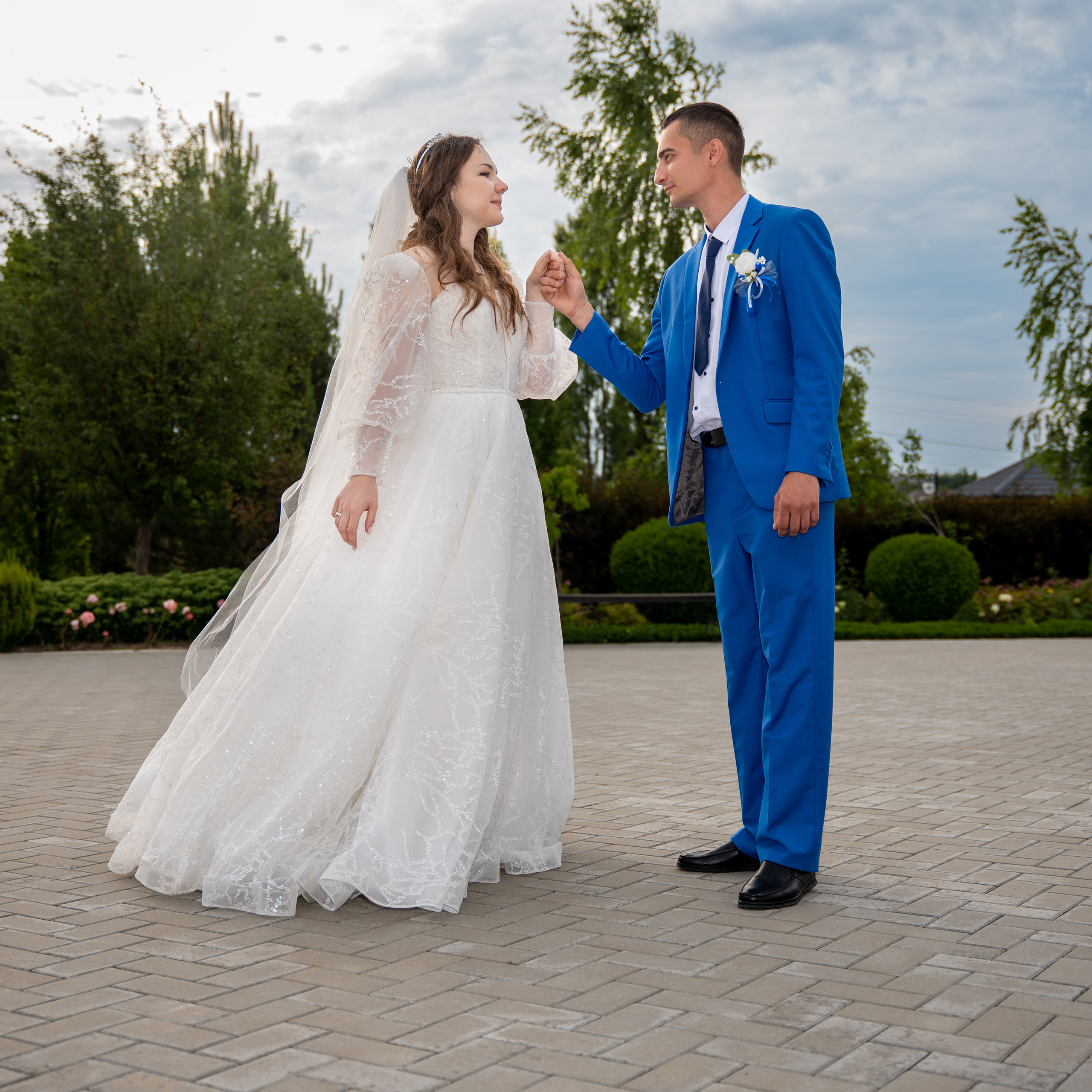 ФОТО ПРОГУЛКА В Свадебный день 2023. Eewa.ru