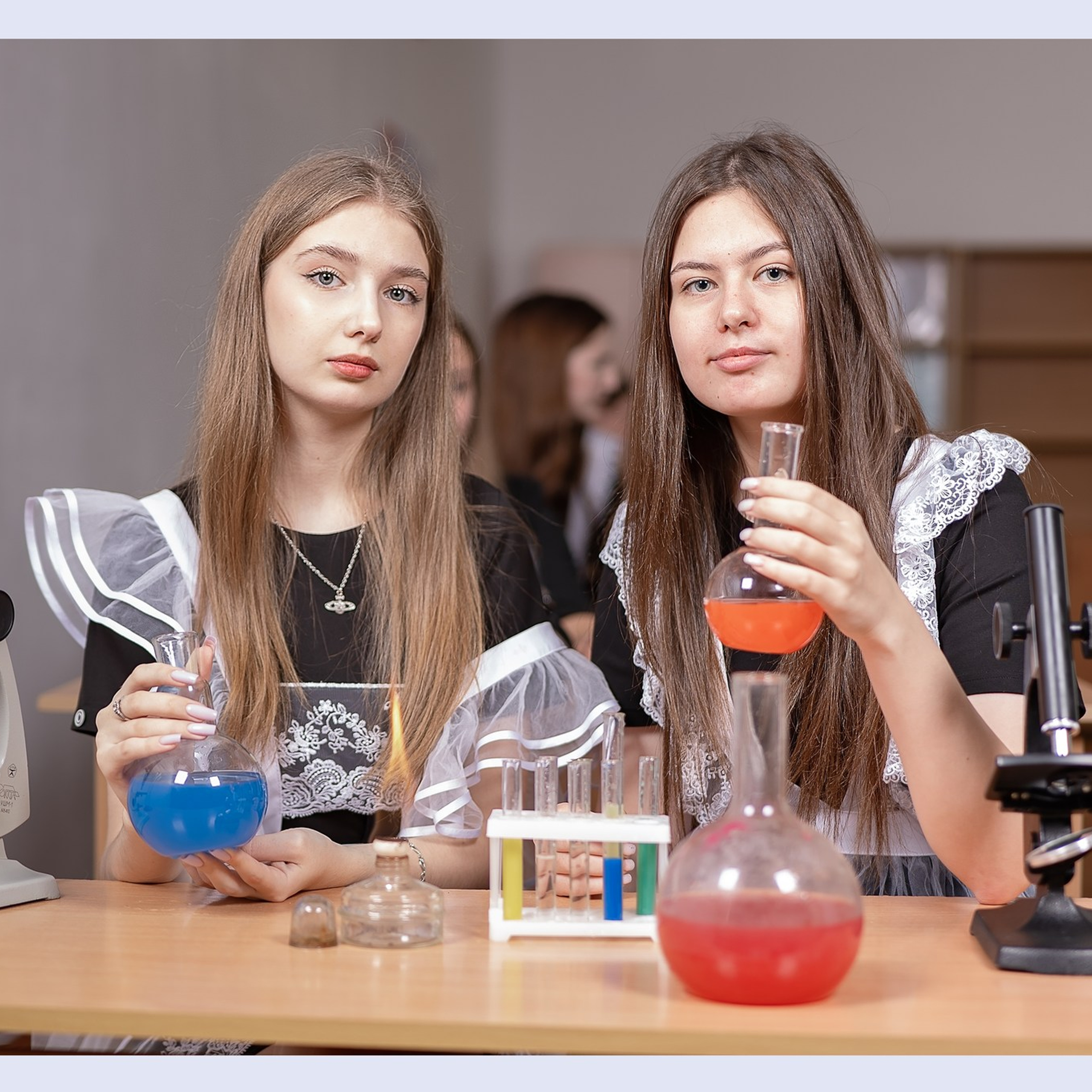 11 класс выпускной альбом ст Привольная. Eewa.ru