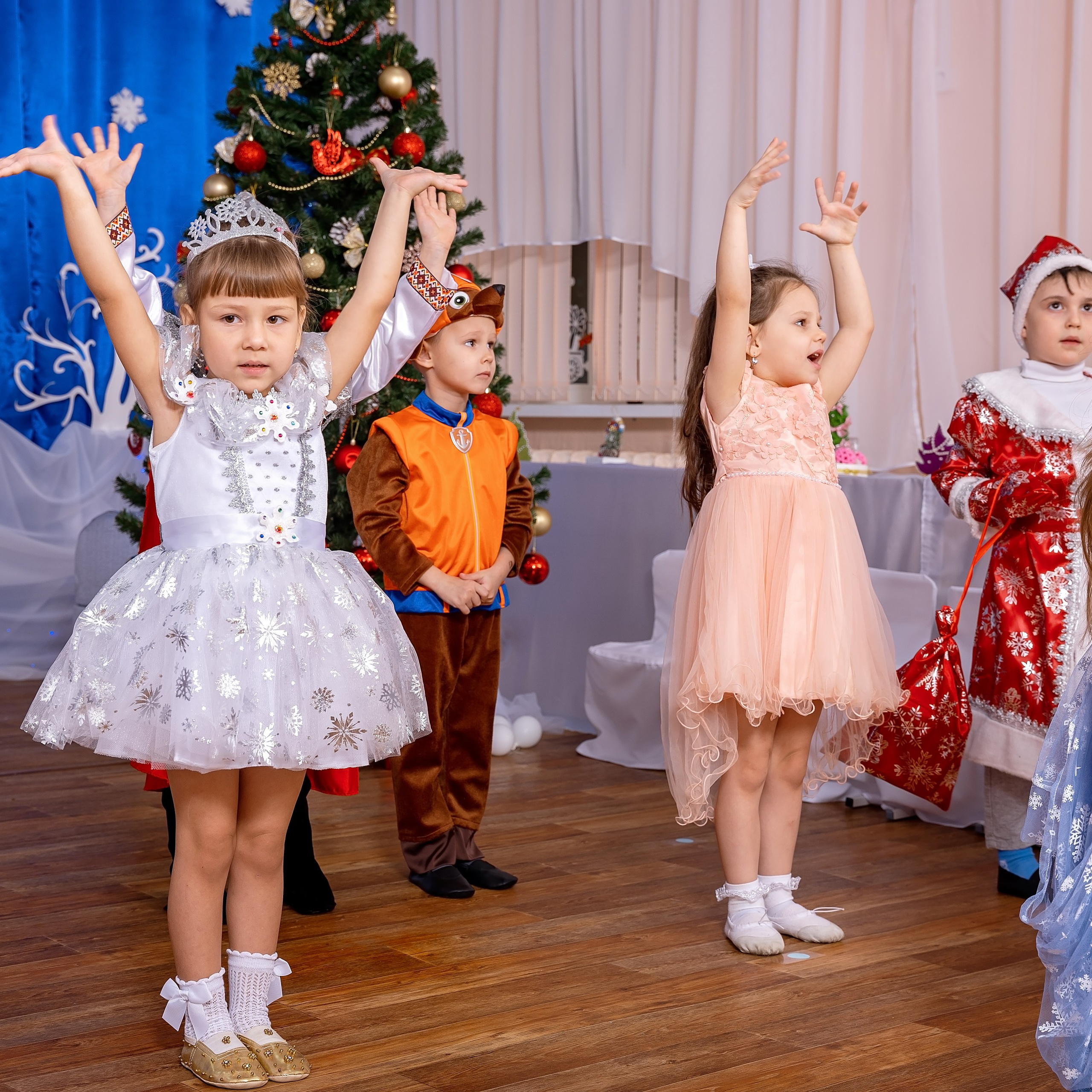 Новогодние фотографии детский сад. Eewa.ru