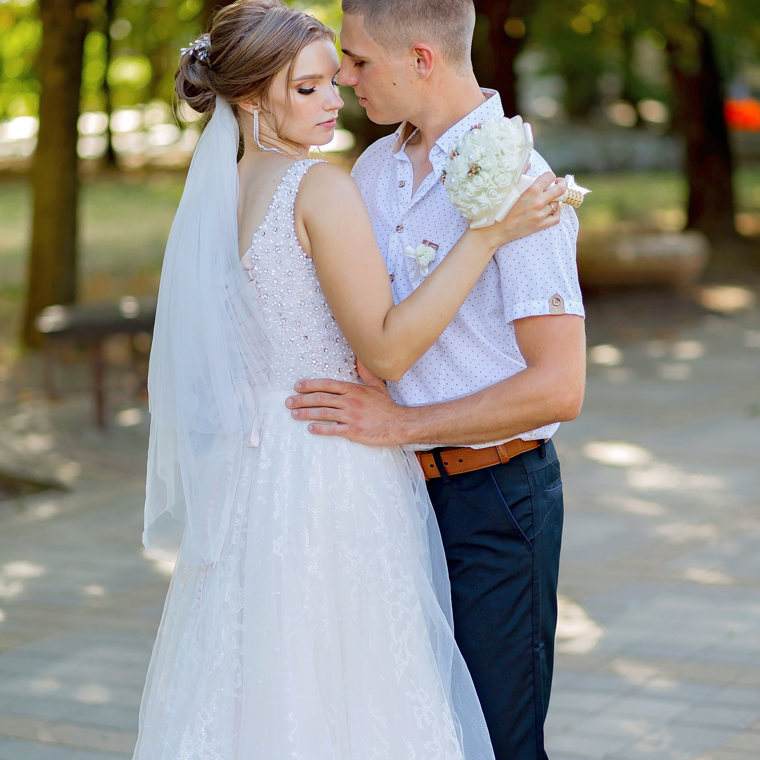 Артем и Виктория. Eewa.ru