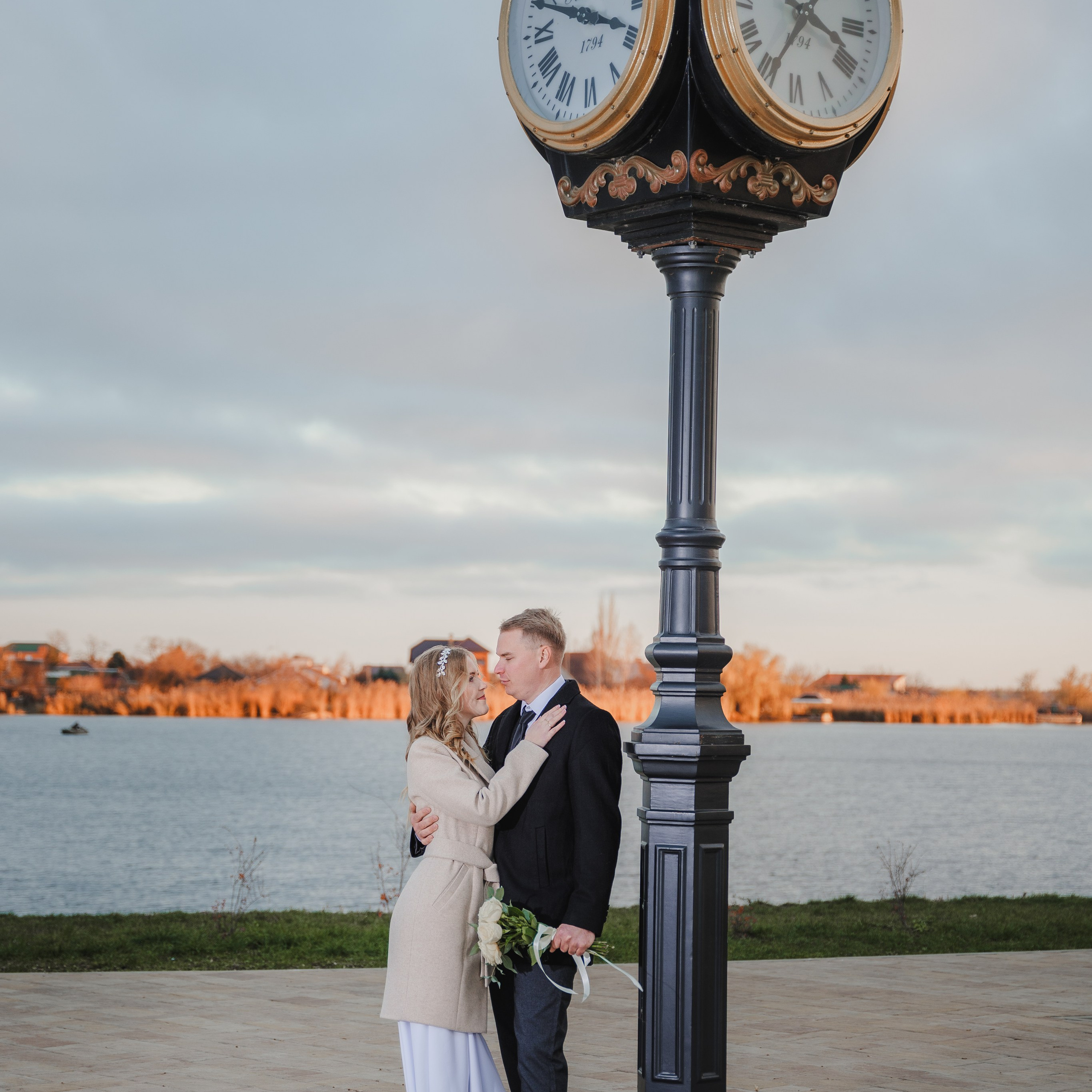 Артём Анжела. Eewa.ru