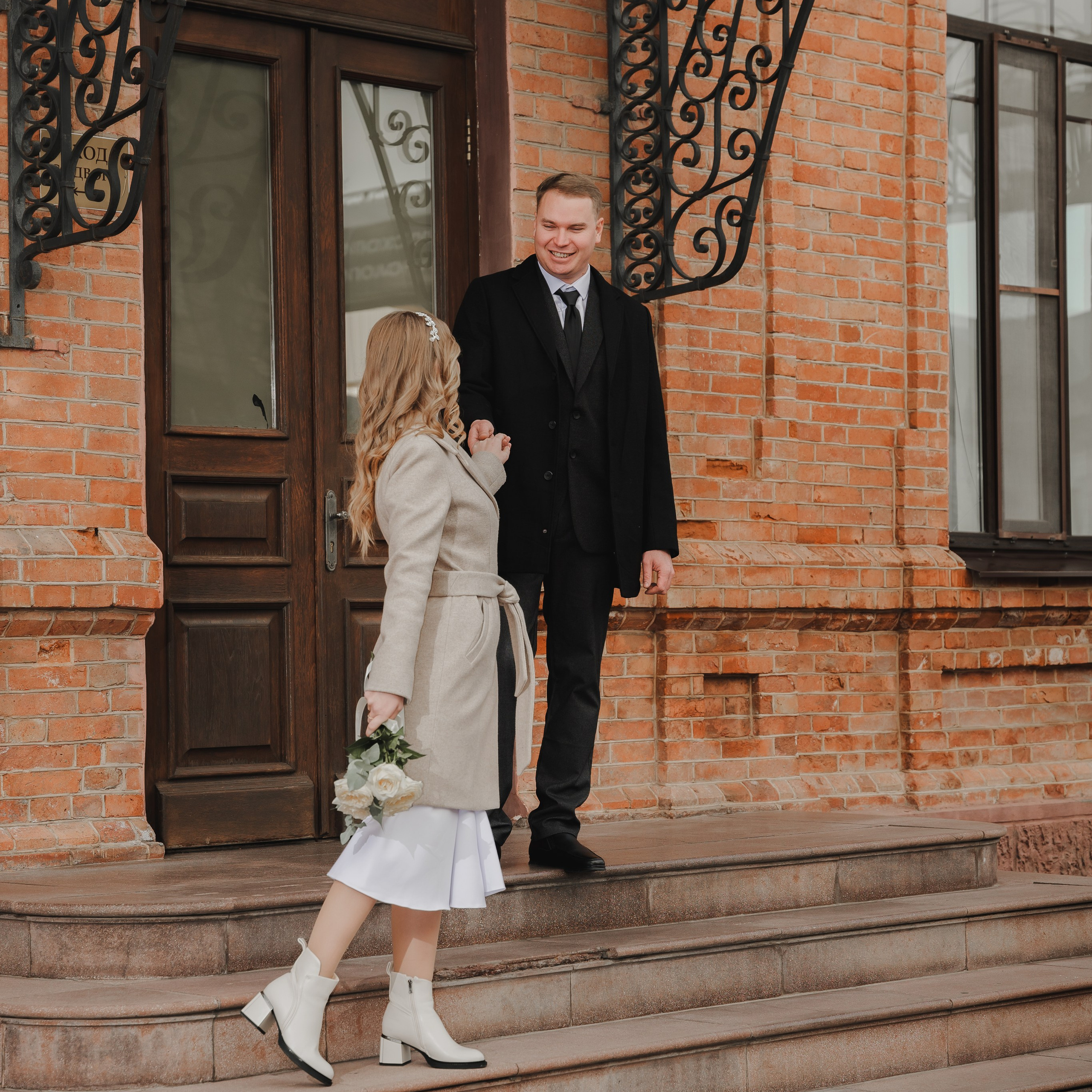 Артём Анжела. Eewa.ru