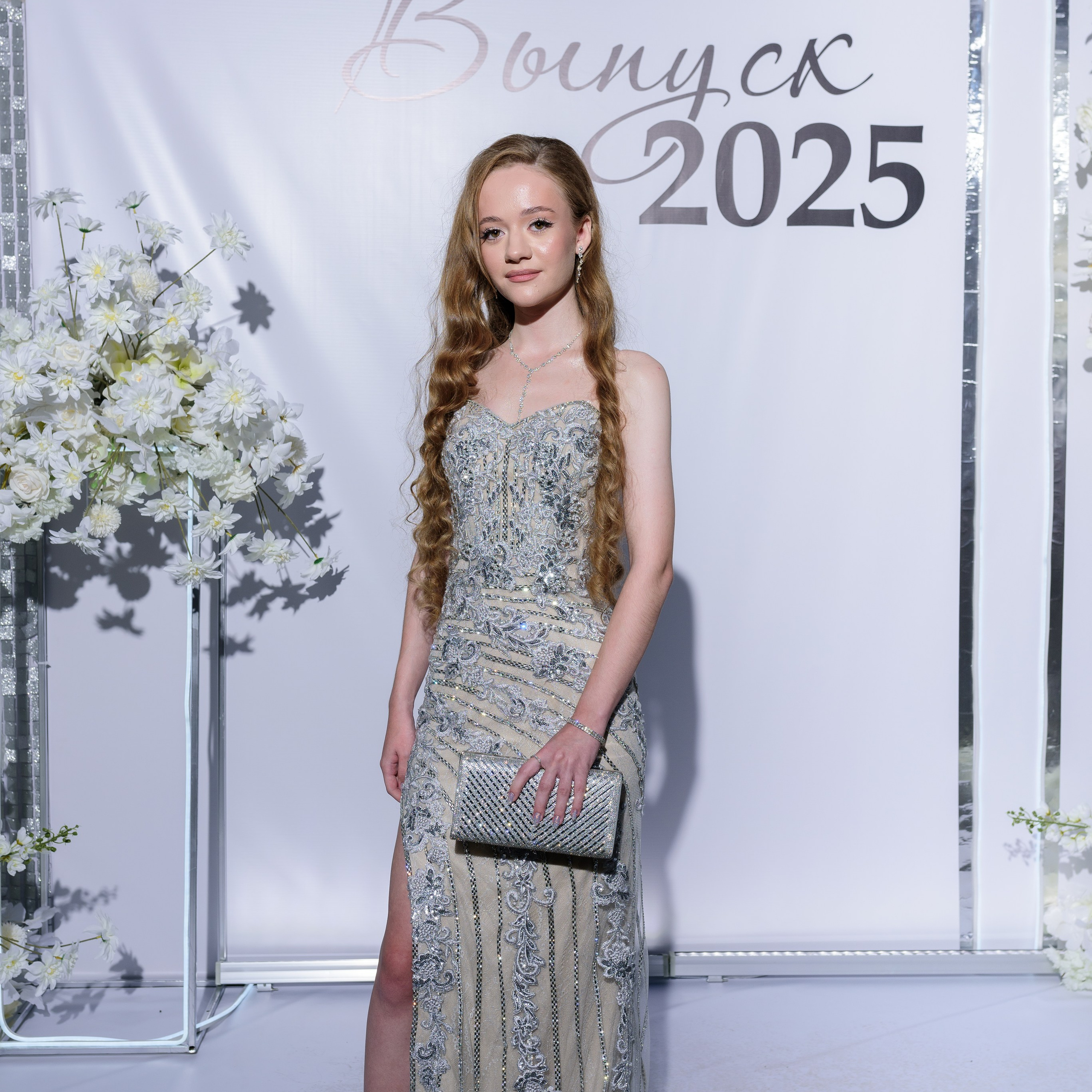 Фотосессия на выпускном вечере 2025 год Лицей. Eewa.ru