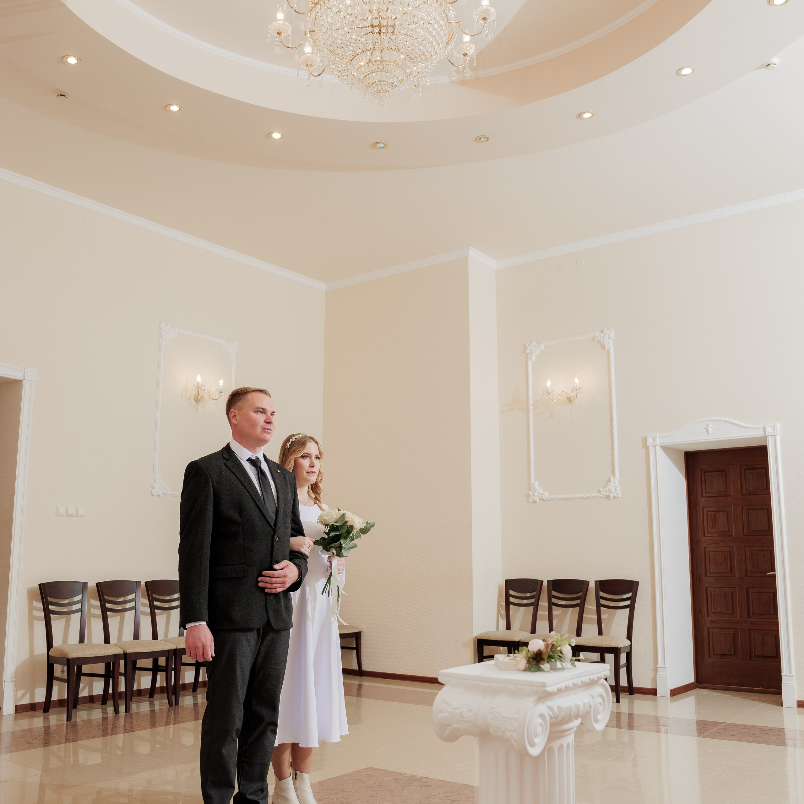 Артём Анжела. Eewa.ru