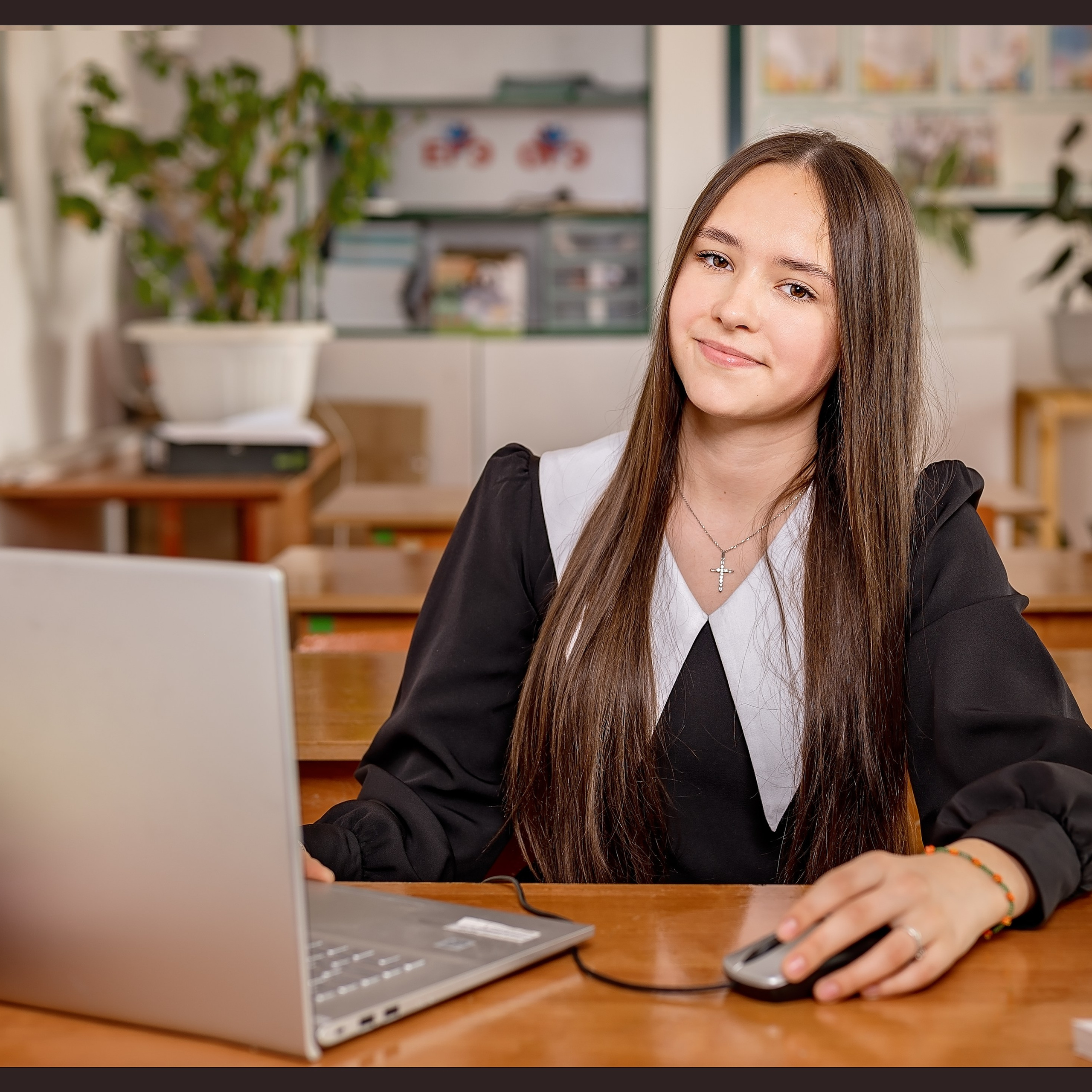 9 класс выпускной альбом. Eewa.ru