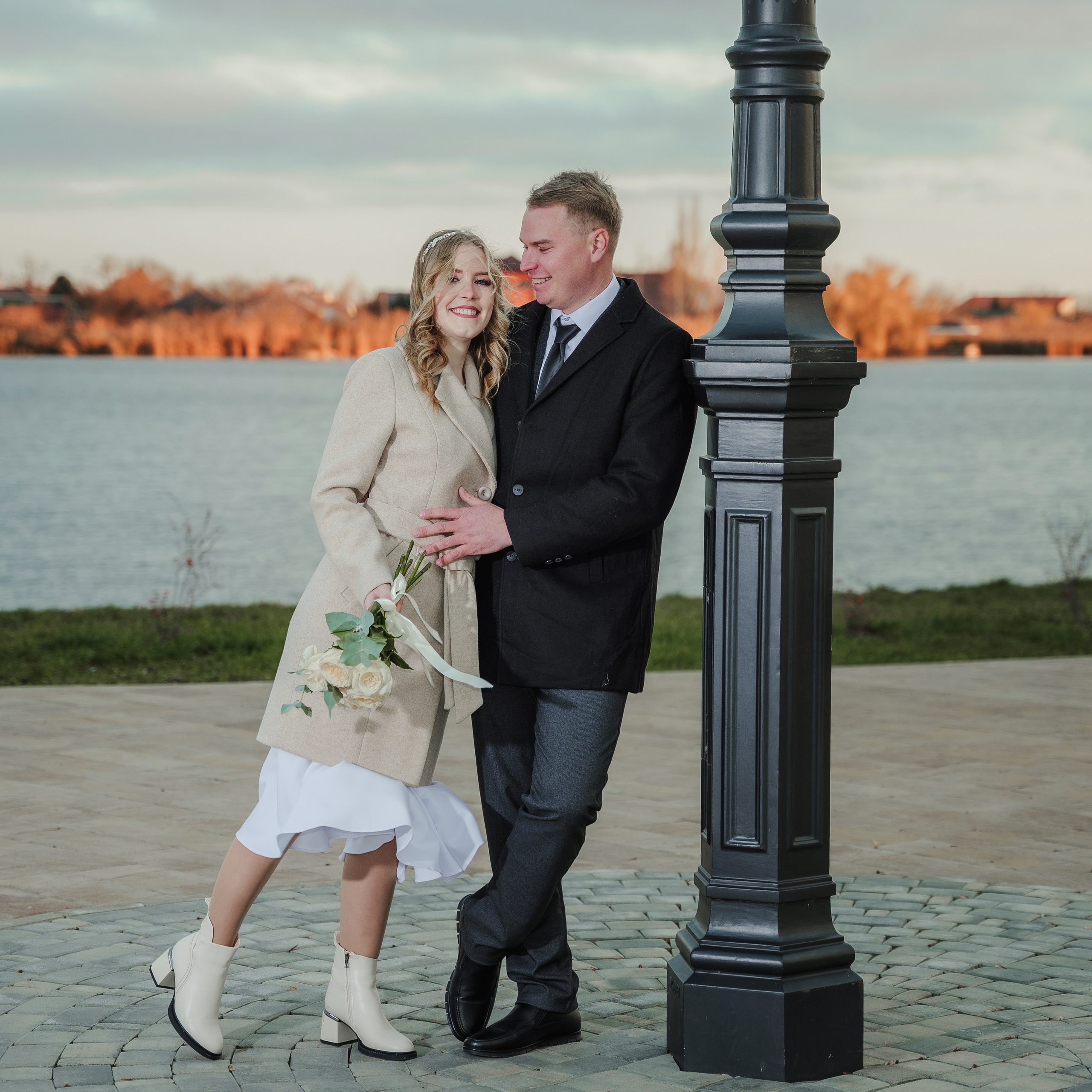 Артём Анжела. Eewa.ru