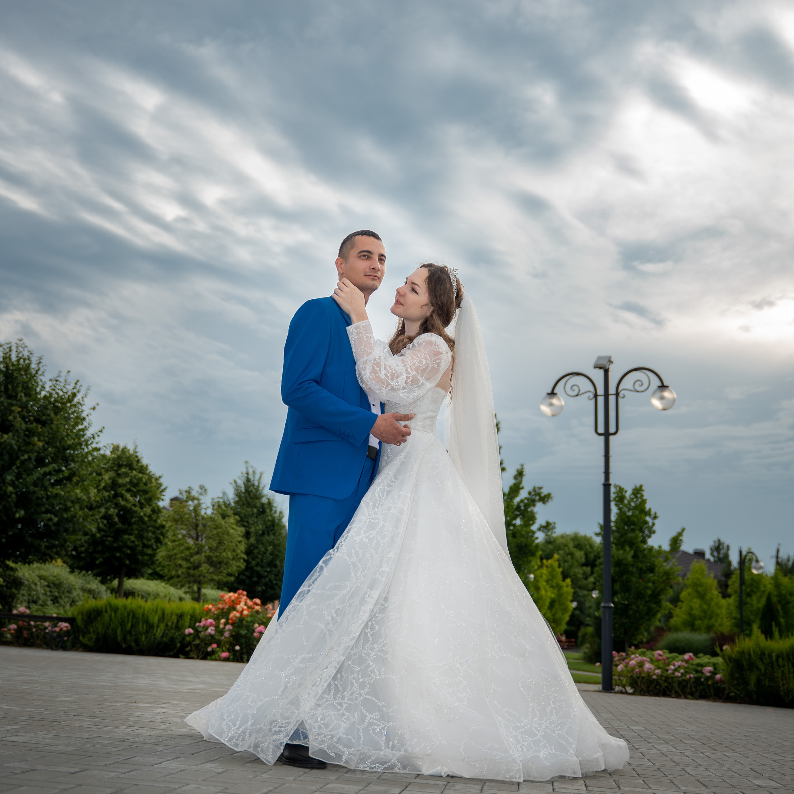 ФОТО ПРОГУЛКА В Свадебный день 2023. Eewa.ru