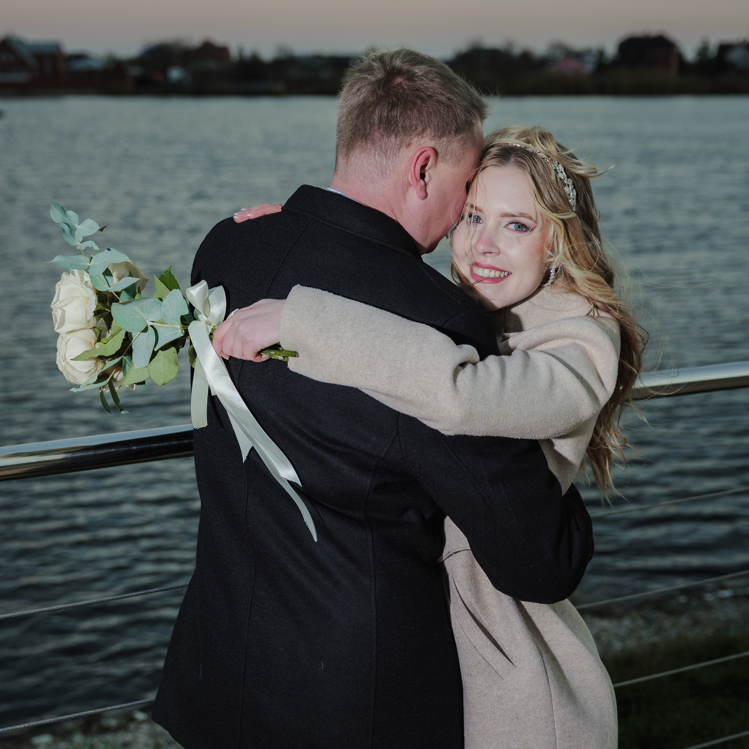 Артём Анжела. Eewa.ru