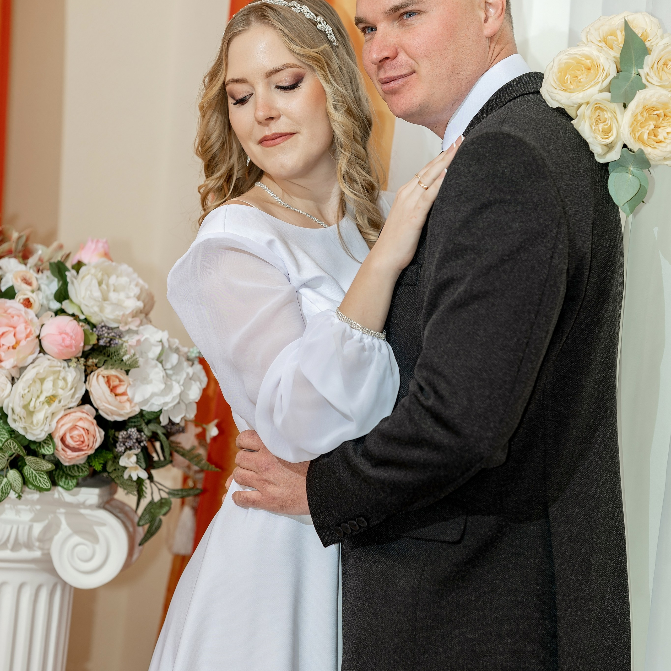 Артём Анжела. Eewa.ru