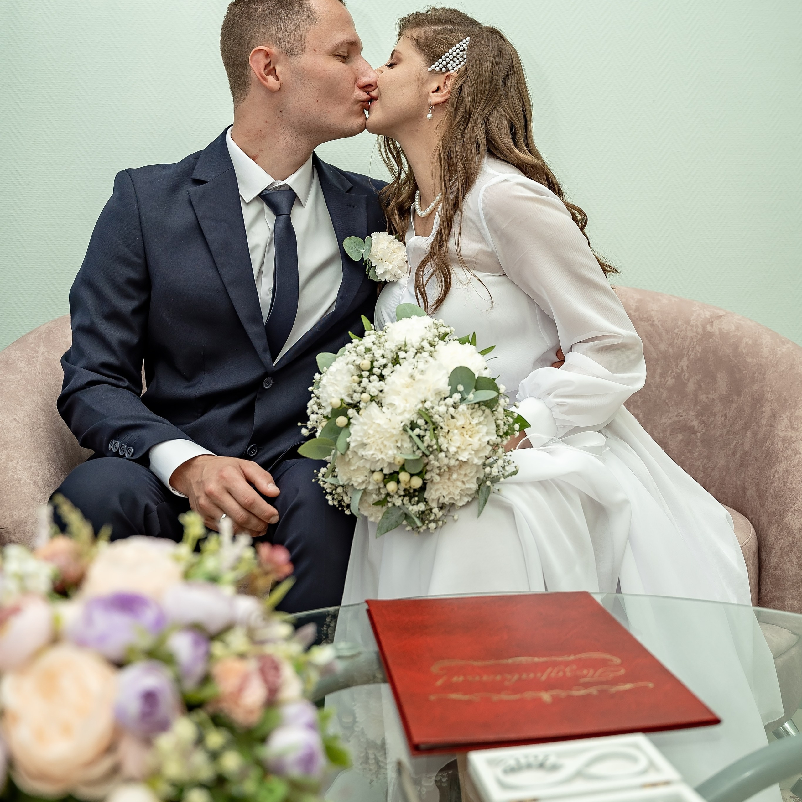 Александр и Екатерина Загс Ре. Eewa.ru