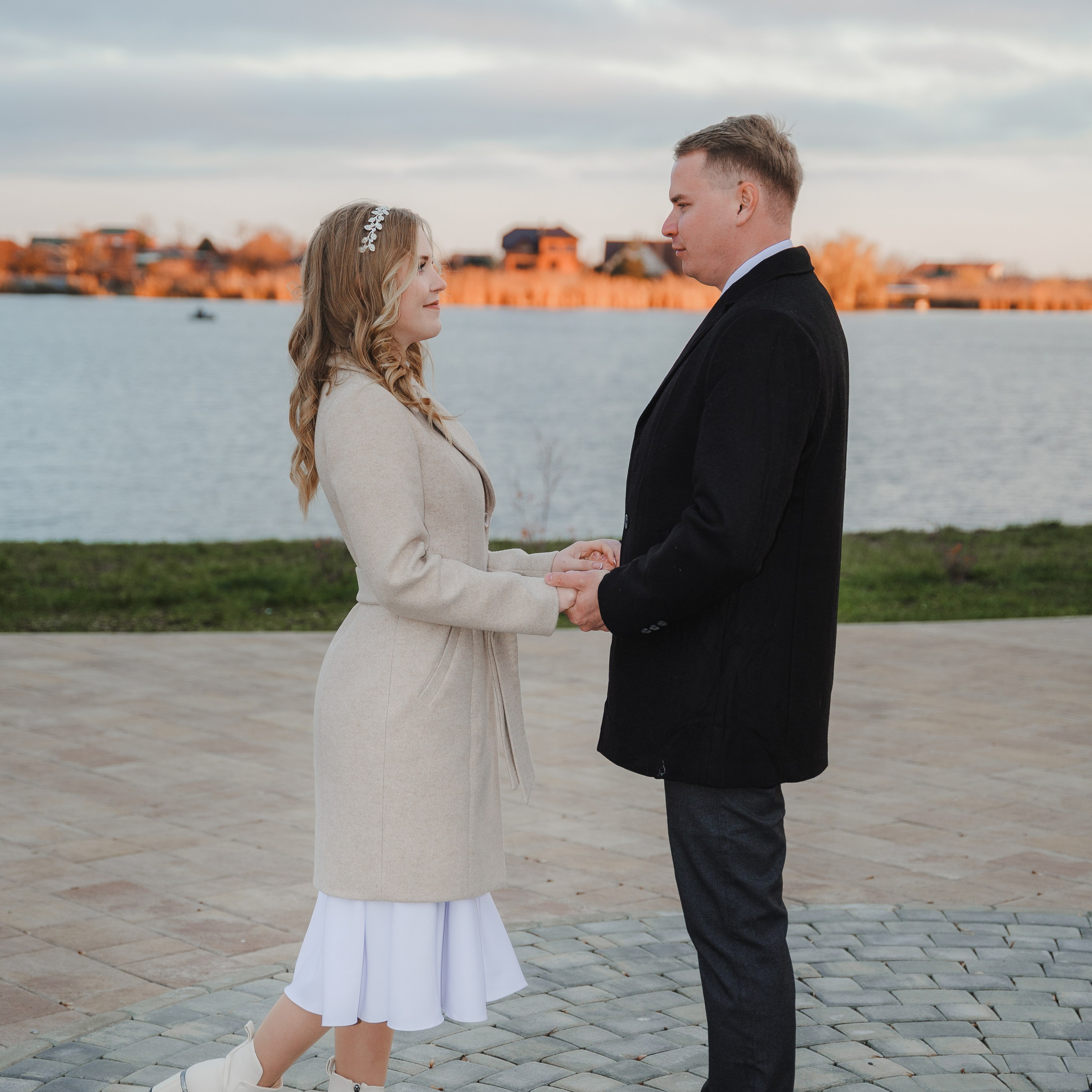 Артём Анжела. Eewa.ru