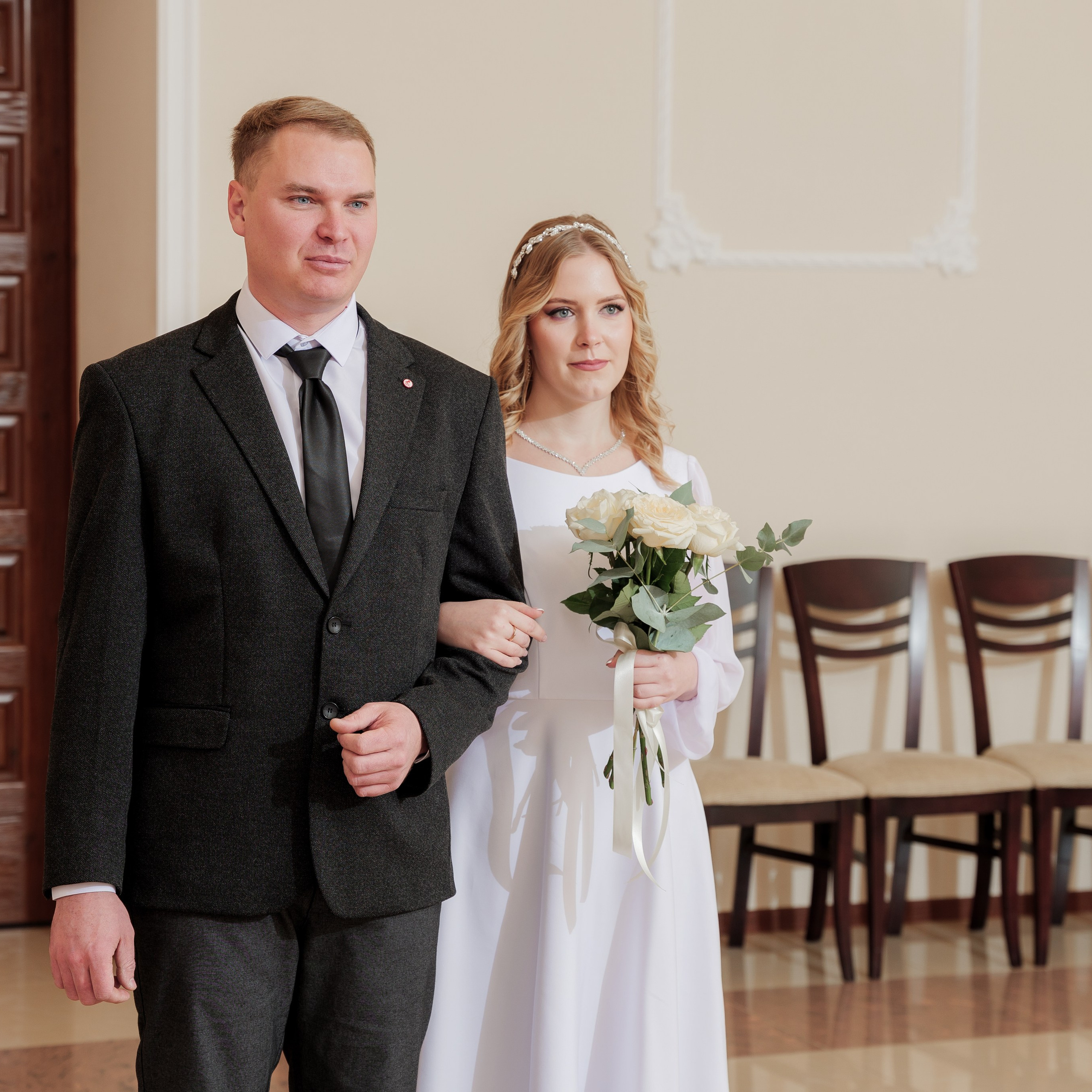 Артём Анжела. Eewa.ru