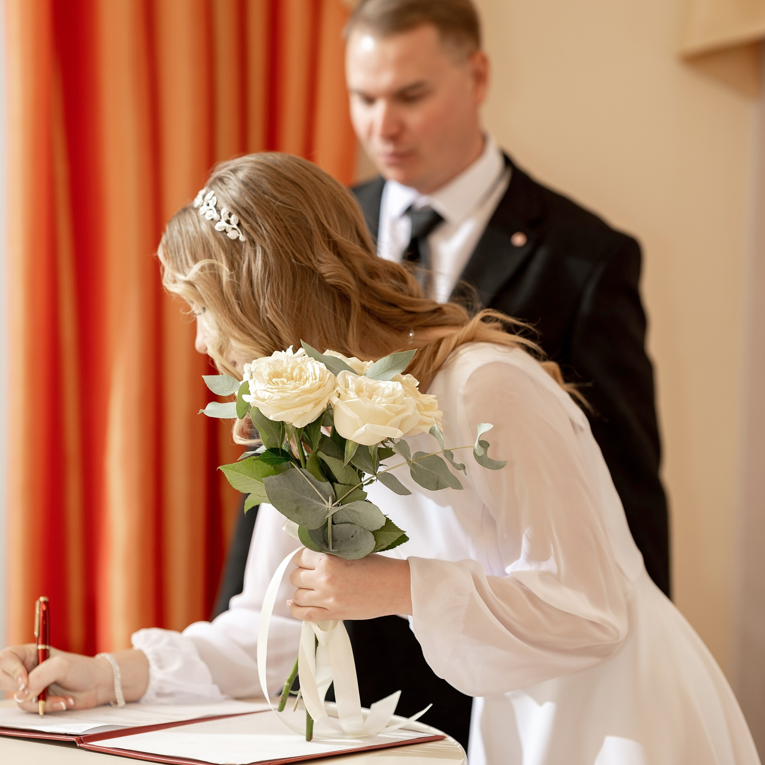 Артём Анжела. Eewa.ru